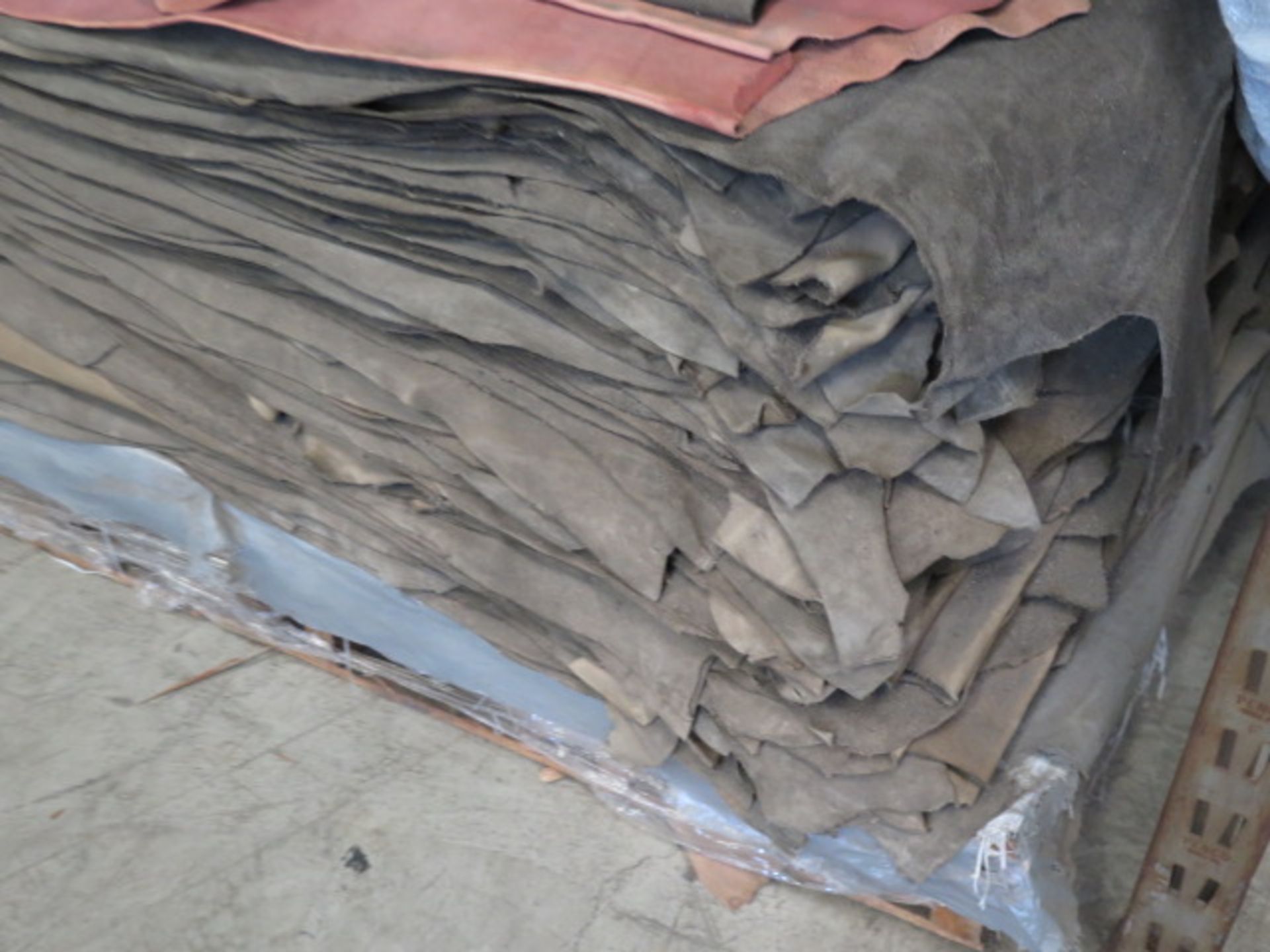 Leather Misc Grade, 2.0mm, Dk Brown and Mixed, 6250 Sq/Ft, 250 Sides (SOLD AS-IS - NO WARRANTY) - Image 3 of 8