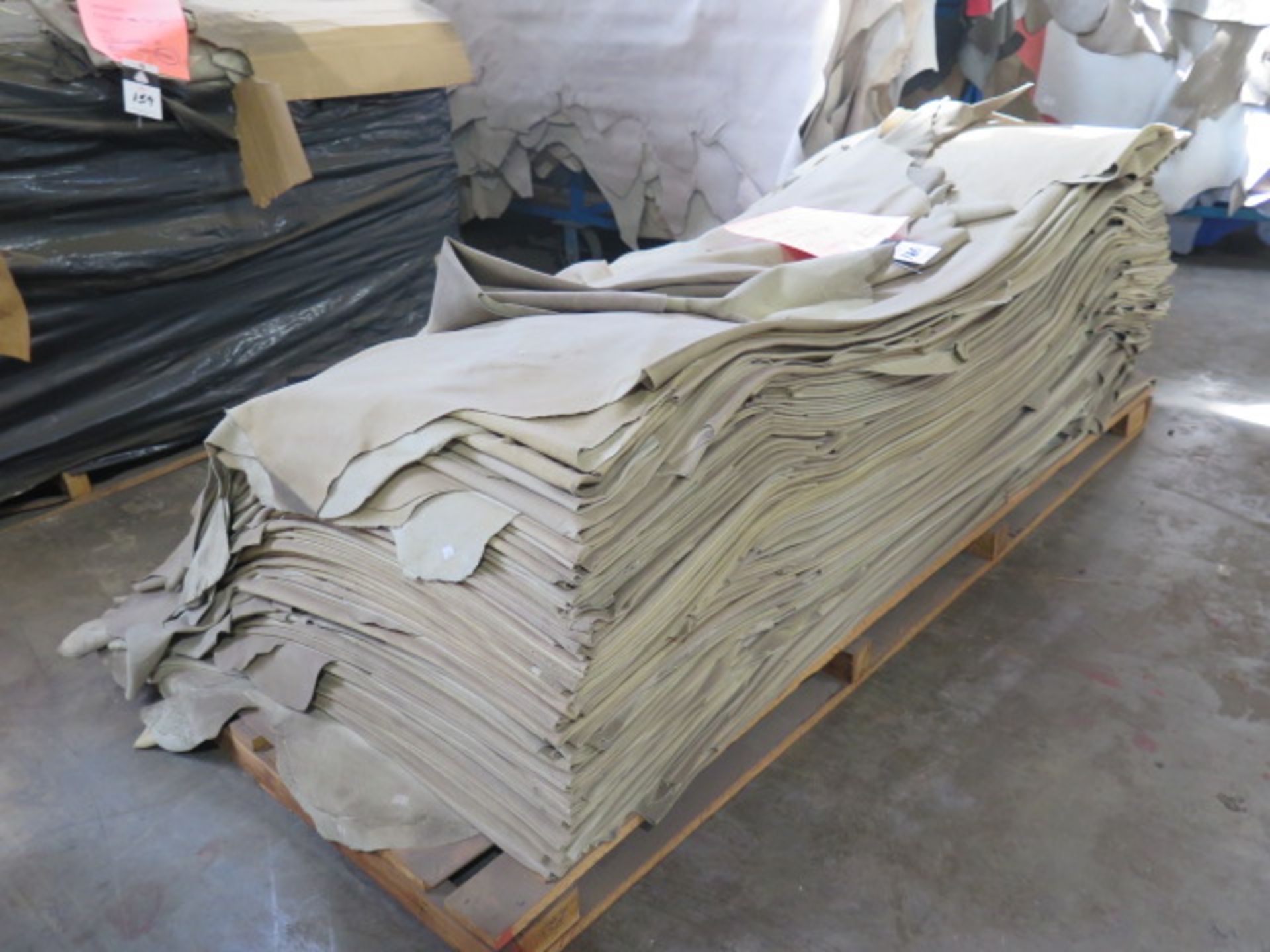 Leather Splits, Beige, 7000 Sq/Ft, Hides (SOLD AS-IS - NO WARRANTY) - Image 2 of 6
