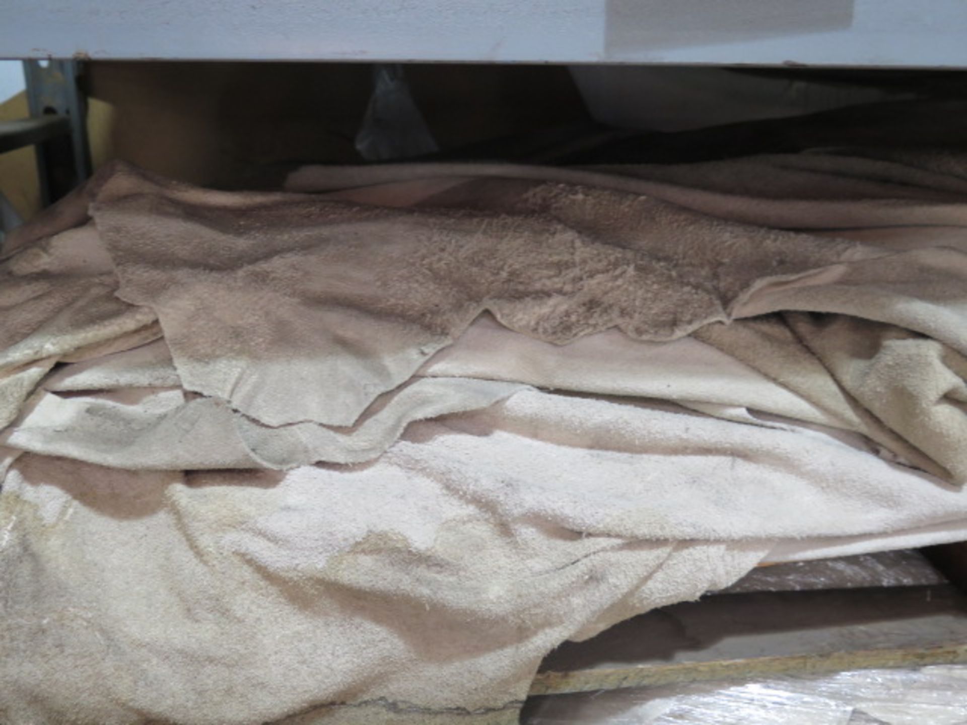 Leather Splits, Beige, White, 20,000 Sq/Ft, Hides (SOLD AS-IS - NO WARRANTY) - Image 8 of 9
