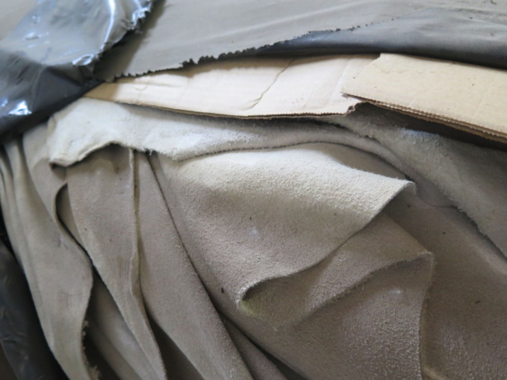 Leather Splits, 1.2mm, White, 15,000 Sq/Ft, Hides (SOLD AS-IS - NO WARRANTY) - Image 5 of 8