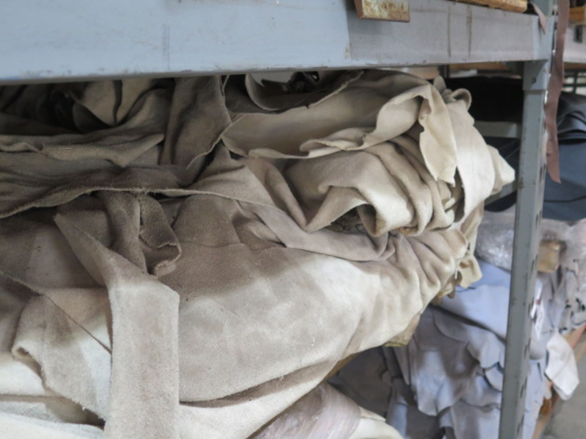 Leather Splits, Beige, White, 20,000 Sq/Ft, Hides (SOLD AS-IS - NO WARRANTY) - Image 7 of 9
