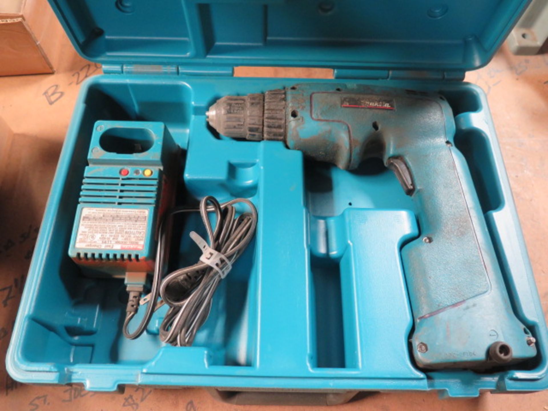 Makita 7 Volt Cordless Drills (3) w/ Batteries and Chargers (SOLD AS-IS - NO WARRANTY) - Image 4 of 4