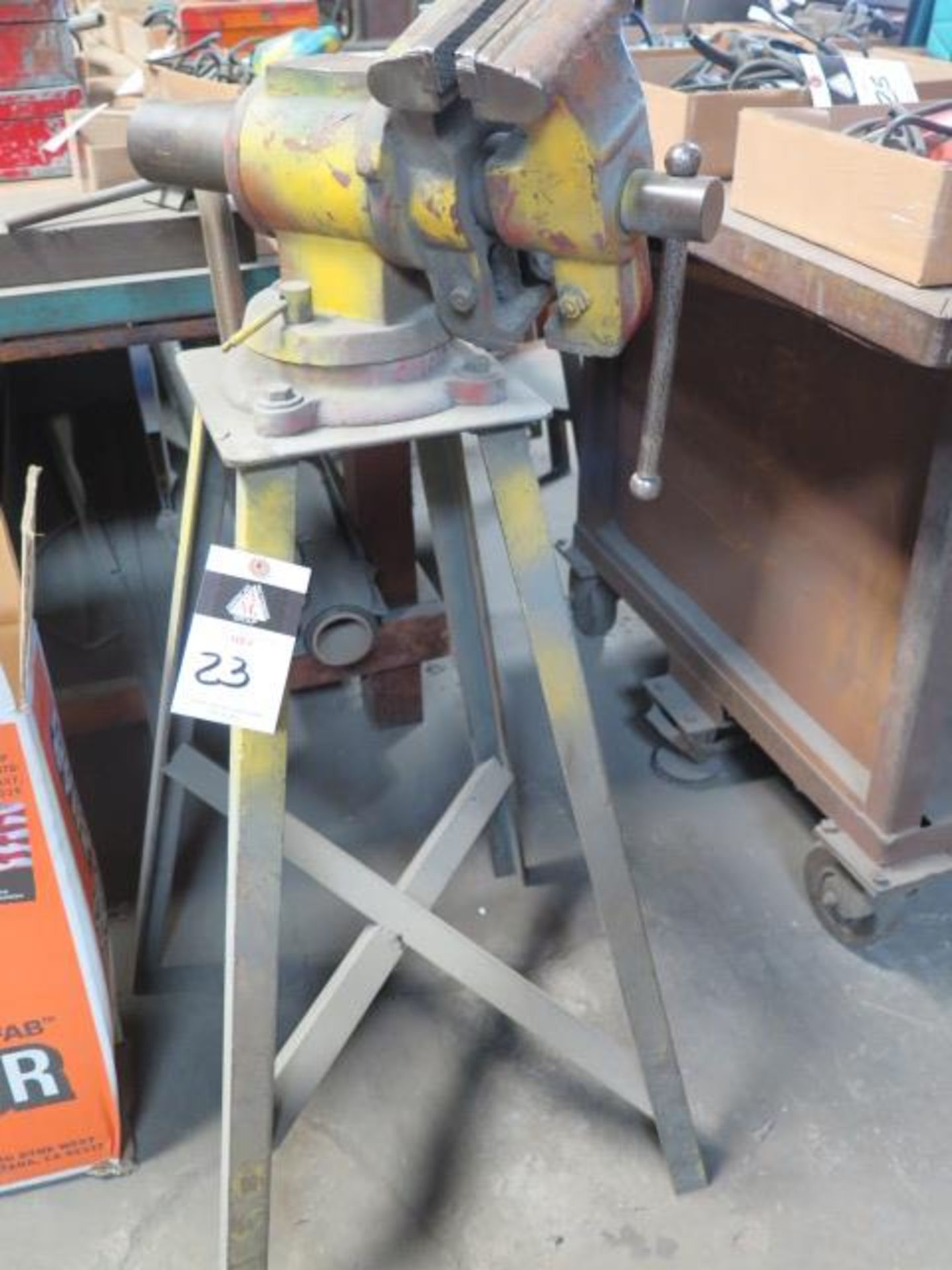 4 3/4" Pedestal Mounted Vise (SOLD AS-IS - NO WARRANTY)