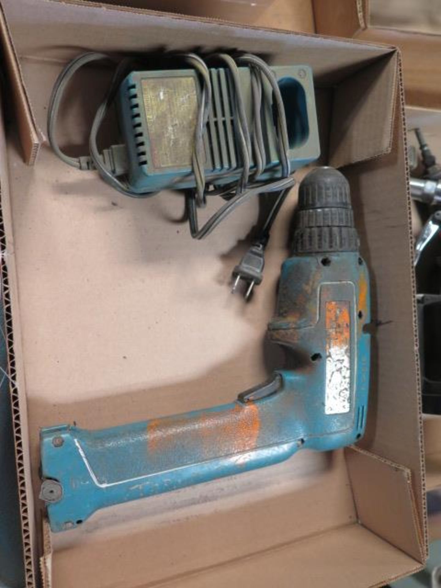 Makita 7 Volt Cordless Drills (3) w/ Batteries and Chargers (SOLD AS-IS - NO WARRANTY) - Image 3 of 4