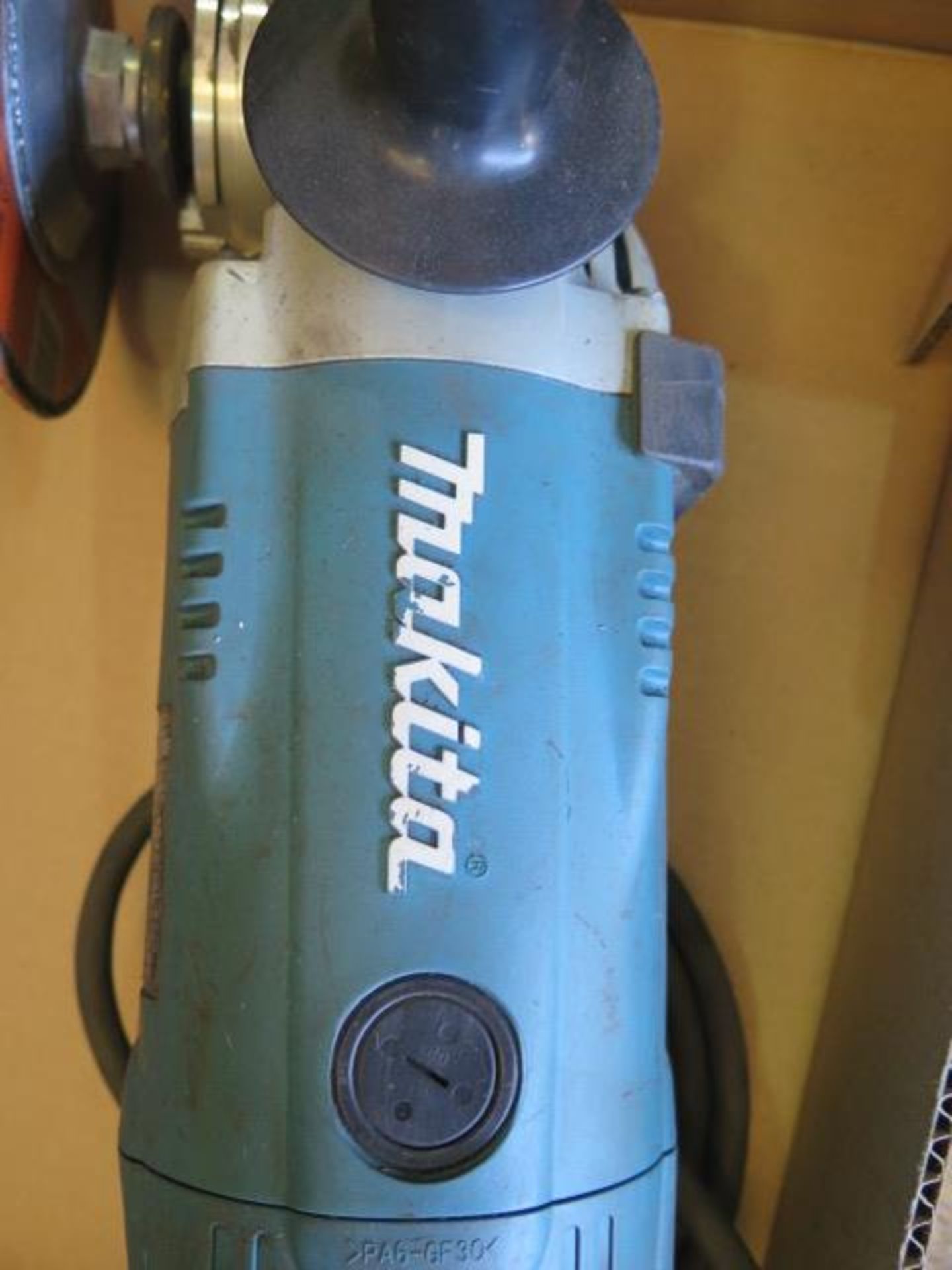 Makita Angle Grinder (SOLD AS-IS - NO WARRANTY) - Image 4 of 5