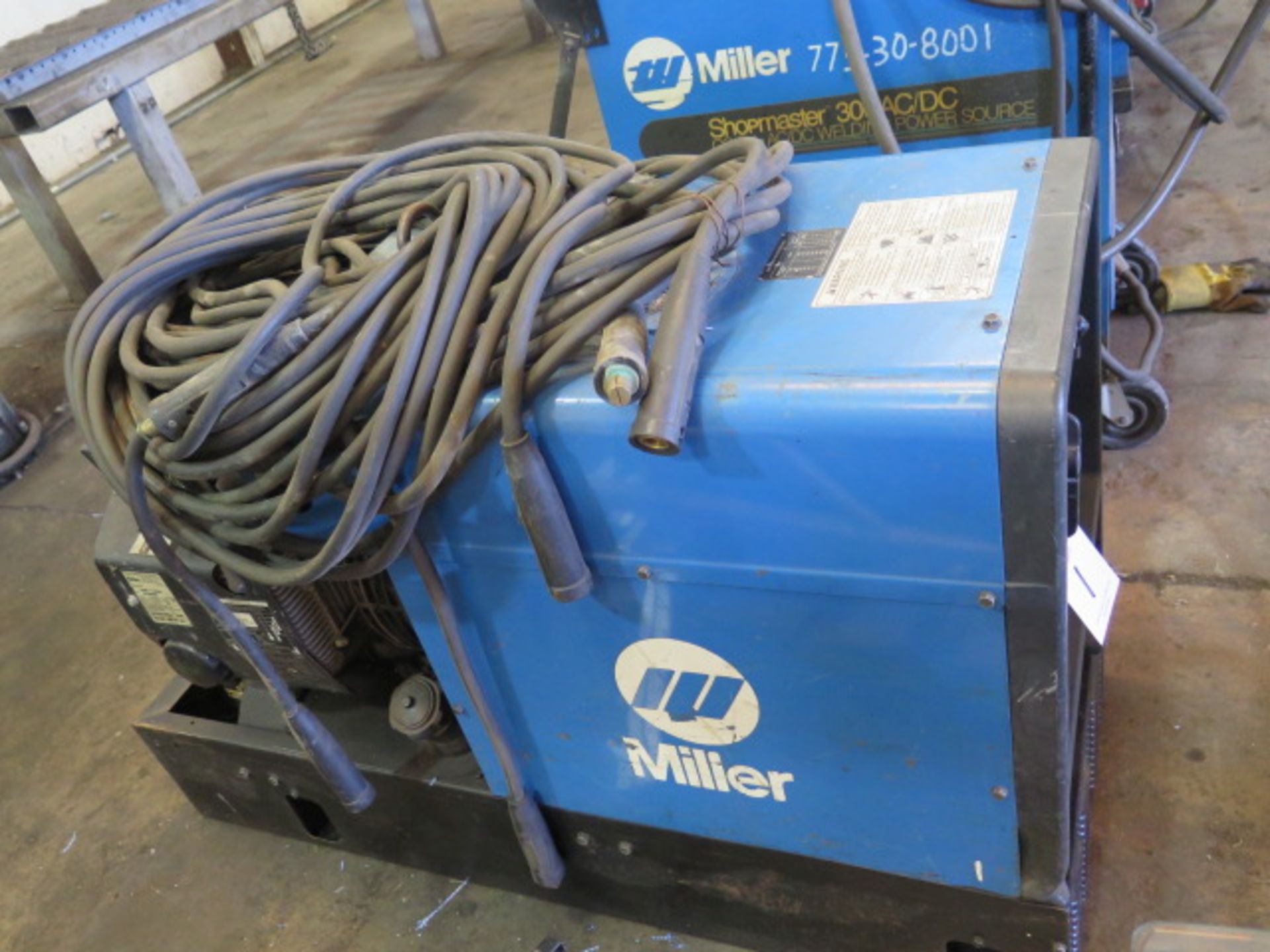 Miller Trailblazer 251 CC-CV AC/DC 4000 Watt Gas Powered Welder / Generator w/Onan Engine,SOLD AS IS - Image 2 of 8