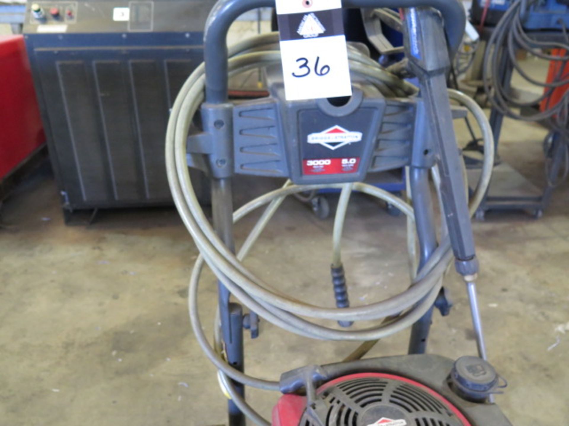 Briggs & Straton Powerflow + 3000 PSI Gas Powered Pressure Washer (SOLD AS-IS - NO WARRANTY) - Image 4 of 6