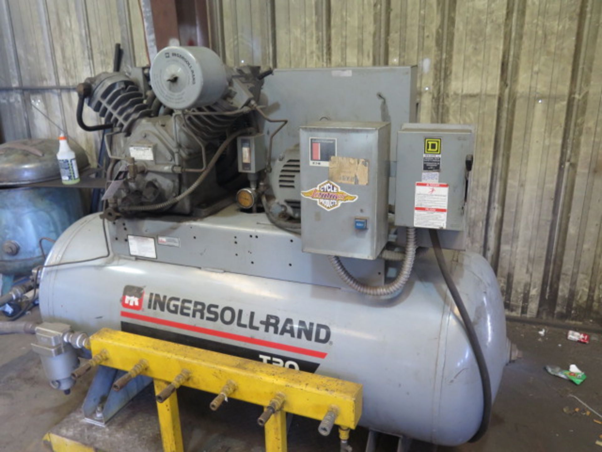 Ingersoll Rand 10/7,5Hp Horizontal Air Compressor w/ 2-Stage Pump, 120 Gallon Tank (SOLD AS-IS - - Image 3 of 8