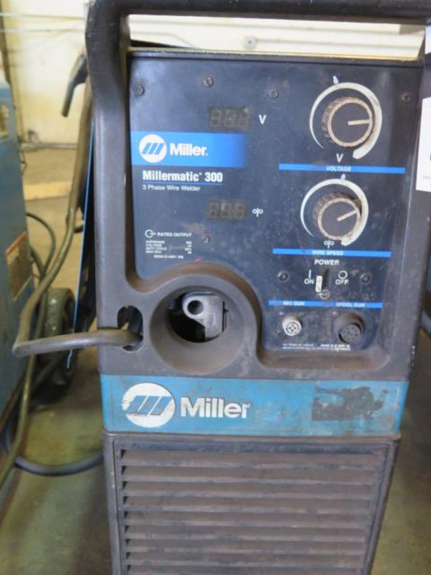 Miller Millermatic 300 Arc Welding Power Source / Wire Feeder (SOLD AS-IS - NO WARRANTY) - Image 4 of 6
