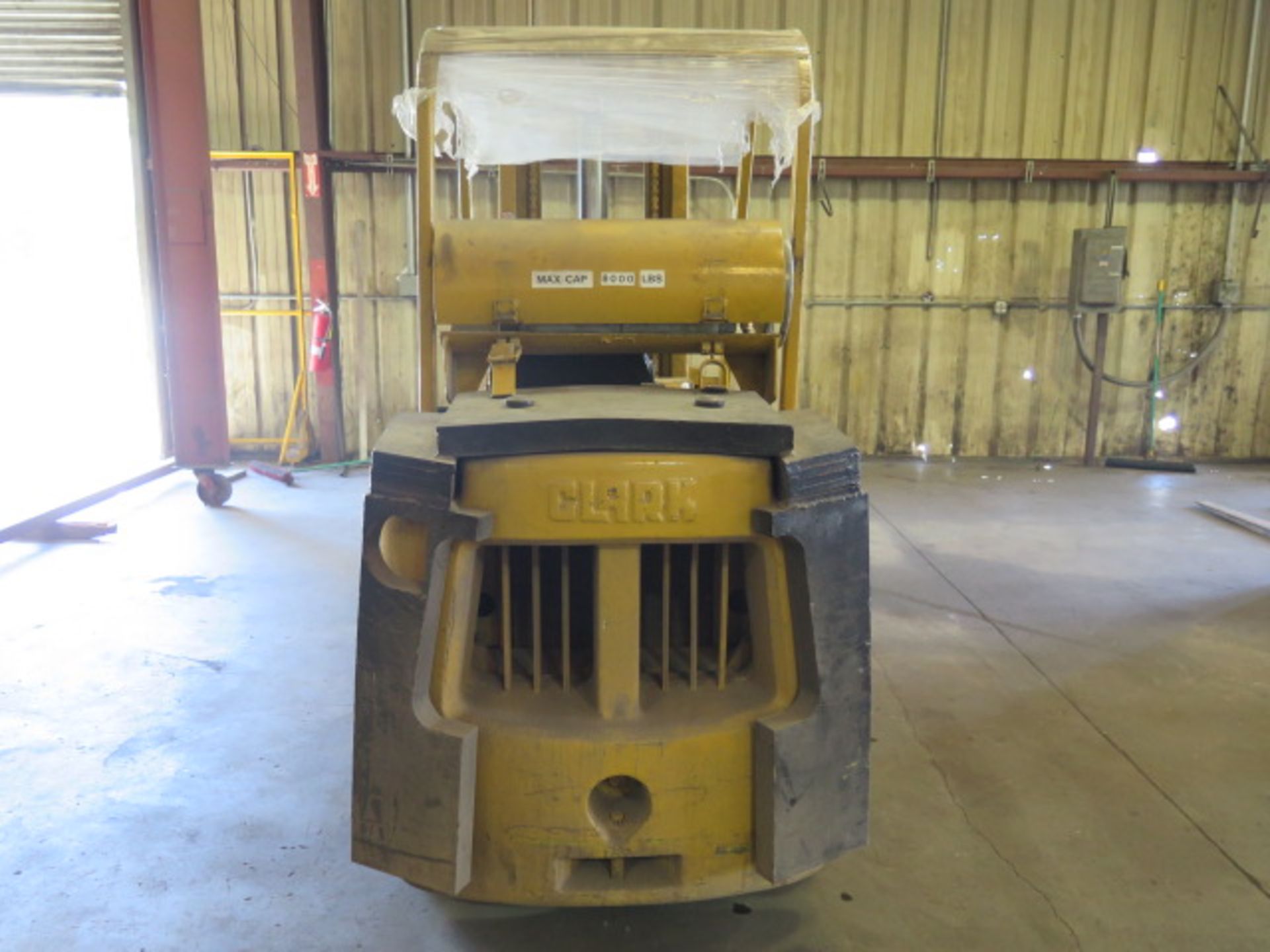 Clark C500-80 7250 Lb Cap LPG Forklift s/n 685-285-22511072 w/ 3-Stage, 180" Lift Height, SOLD AS IS - Image 3 of 13