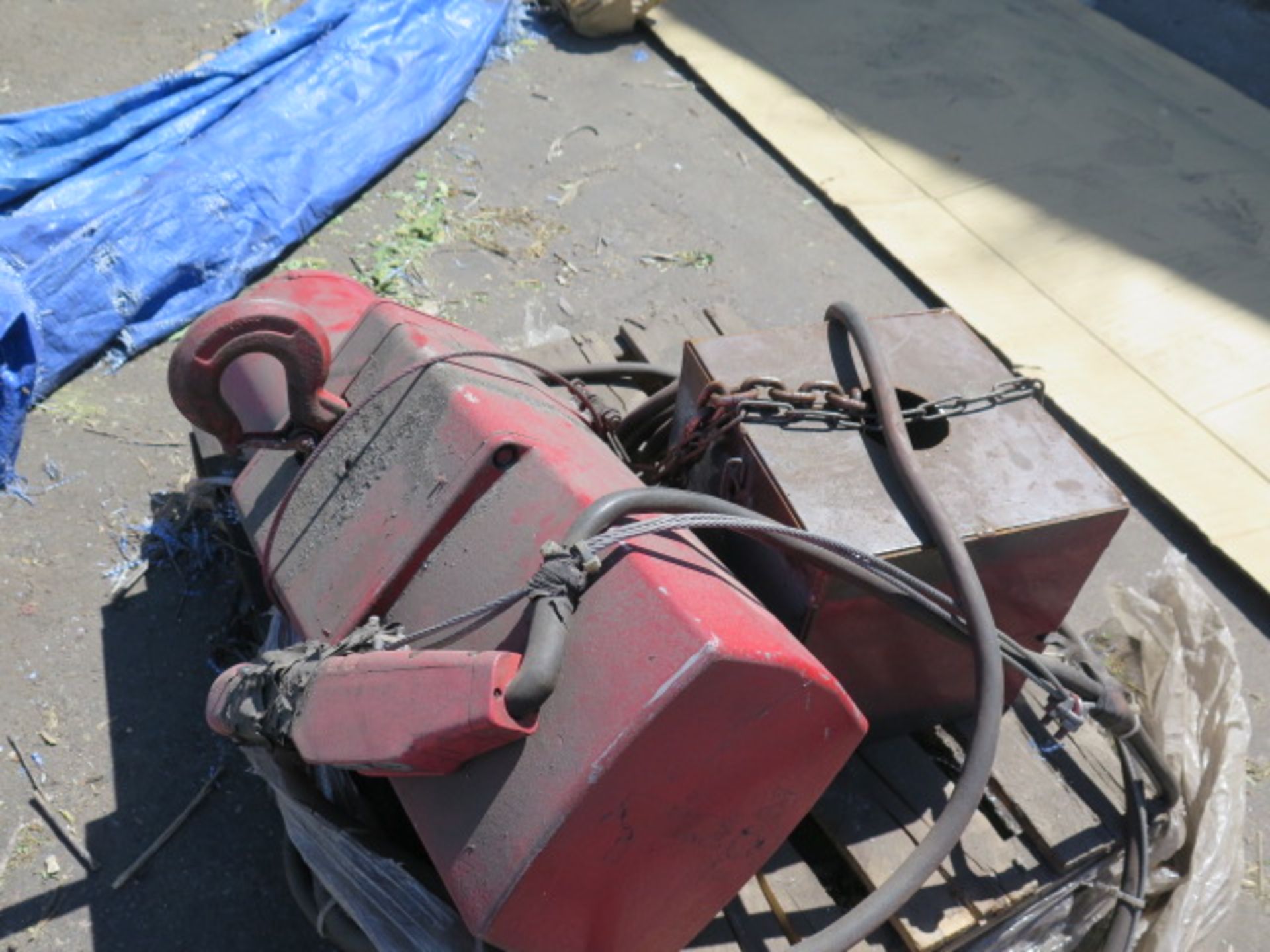 Electric Hoists (5) (SOLD AS-IS - NO WARRANTY) - Image 7 of 8