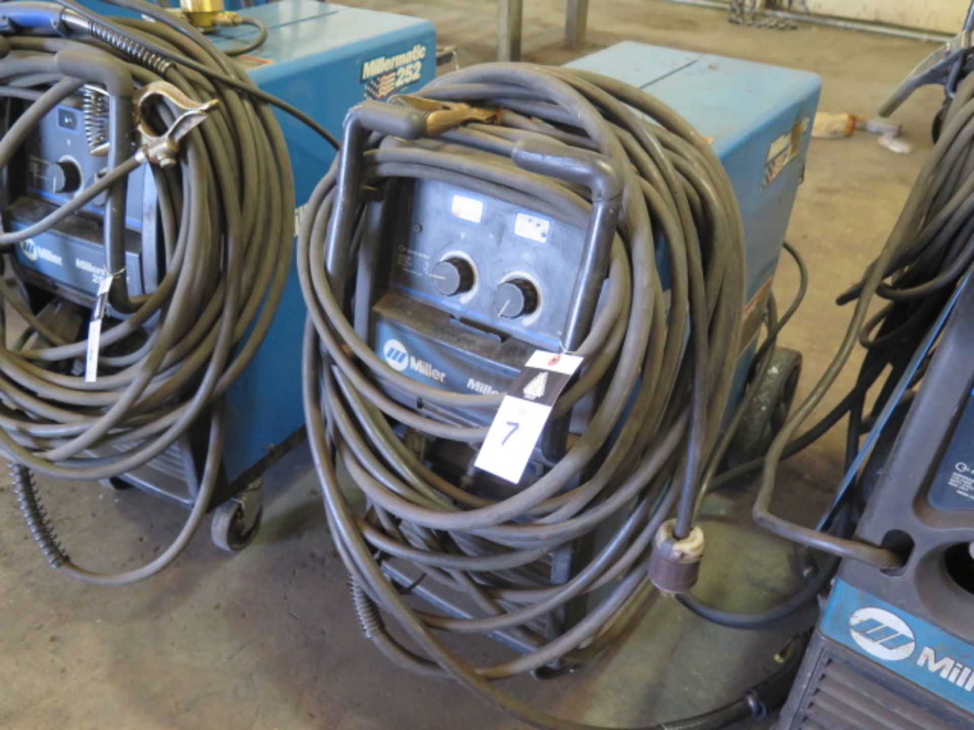 Miller Millermatic 250 Arc Welding Power Source / Wire Feeder (SOLD AS-IS - NO WARRANTY)