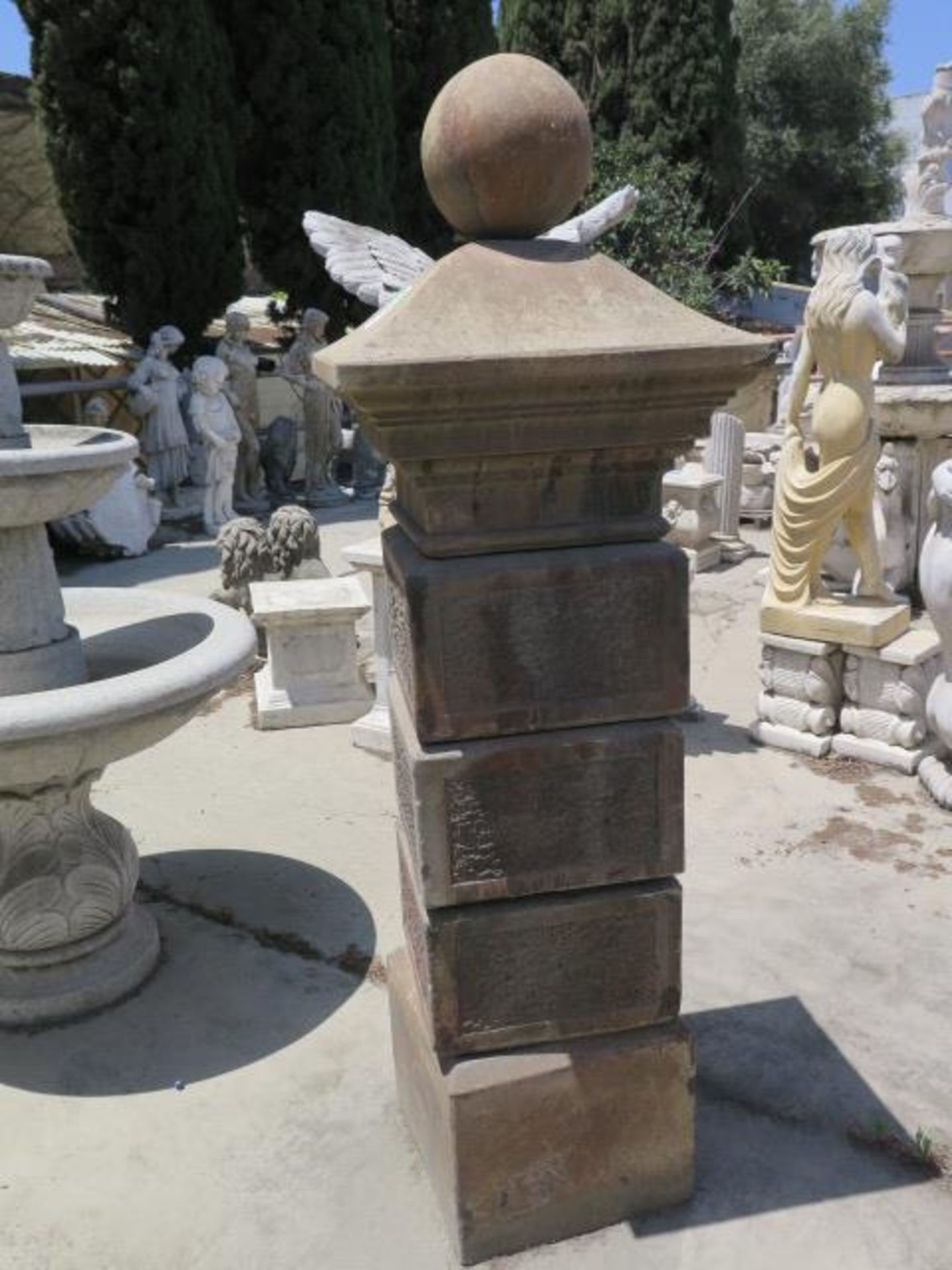 Asian Style Pillar (SOLD AS-IS - NO WARRANTY) - Image 2 of 6