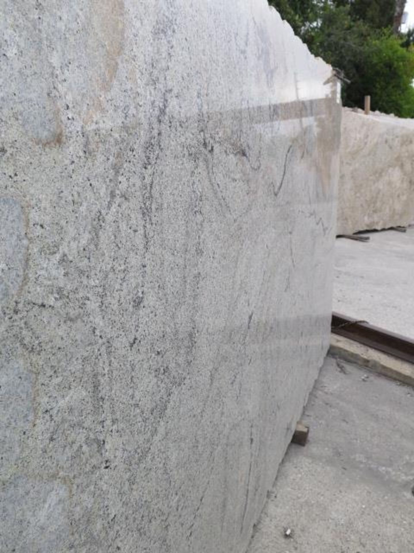 Amarelo Granite (4 Slabs) (SOLD AS-IS - NO WARRANTY) - Image 2 of 7