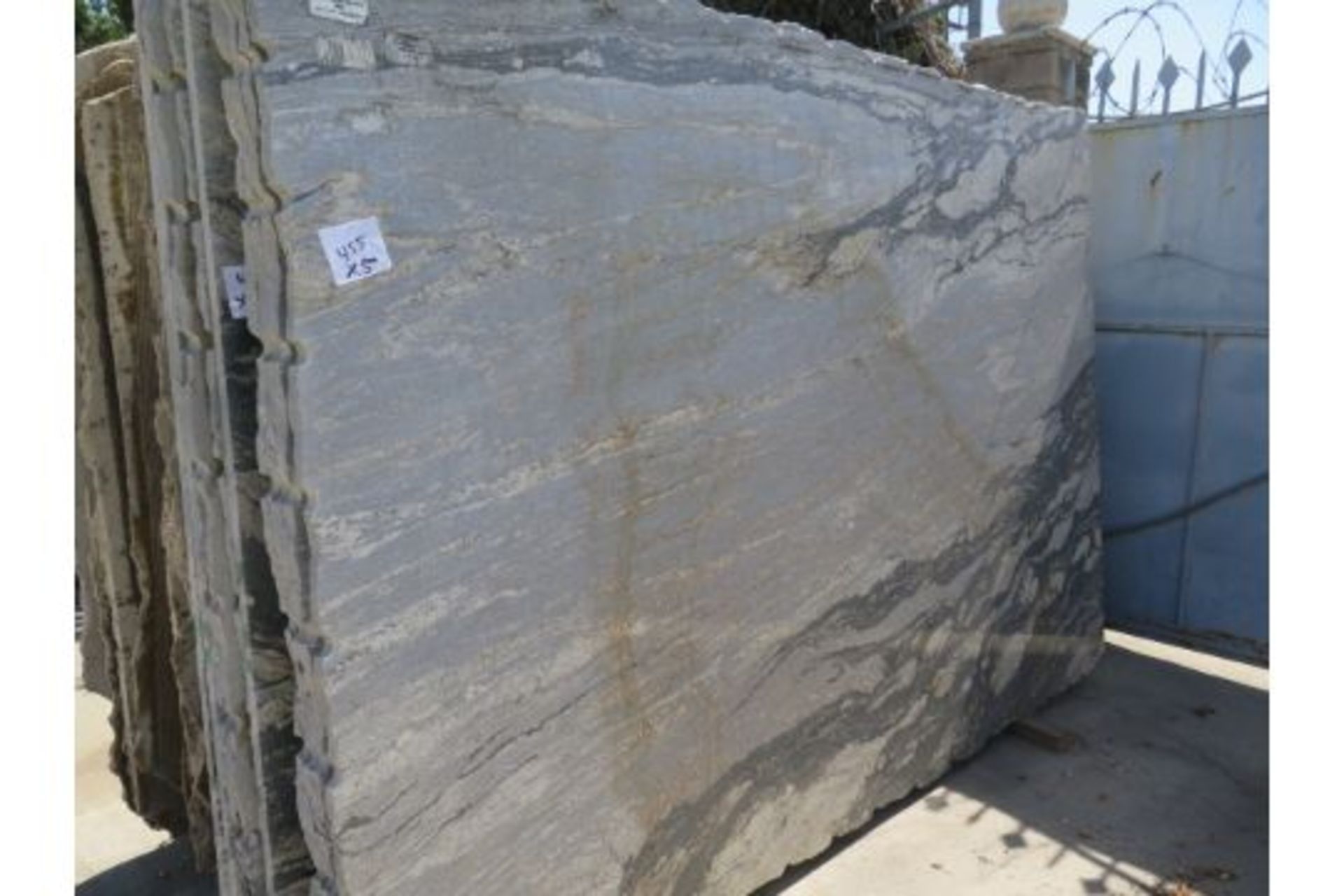 Silver Wave Granite 3 Cm (6 Slabs) (SOLD AS-IS - NO WARRANTY)