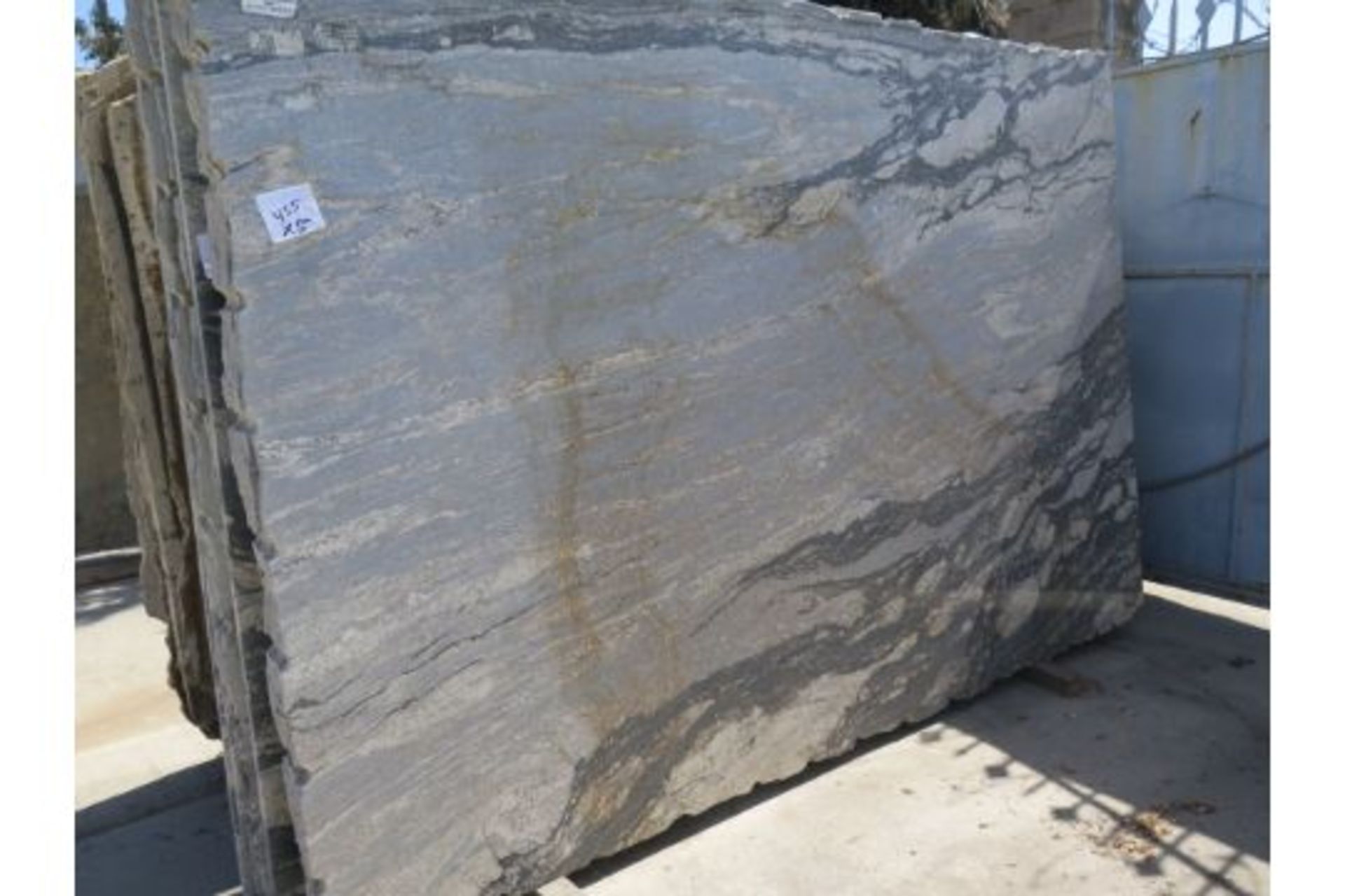 Silver Wave Granite 3 cm (5 Slabs) (SOLD AS-IS - NO WARRANTY)