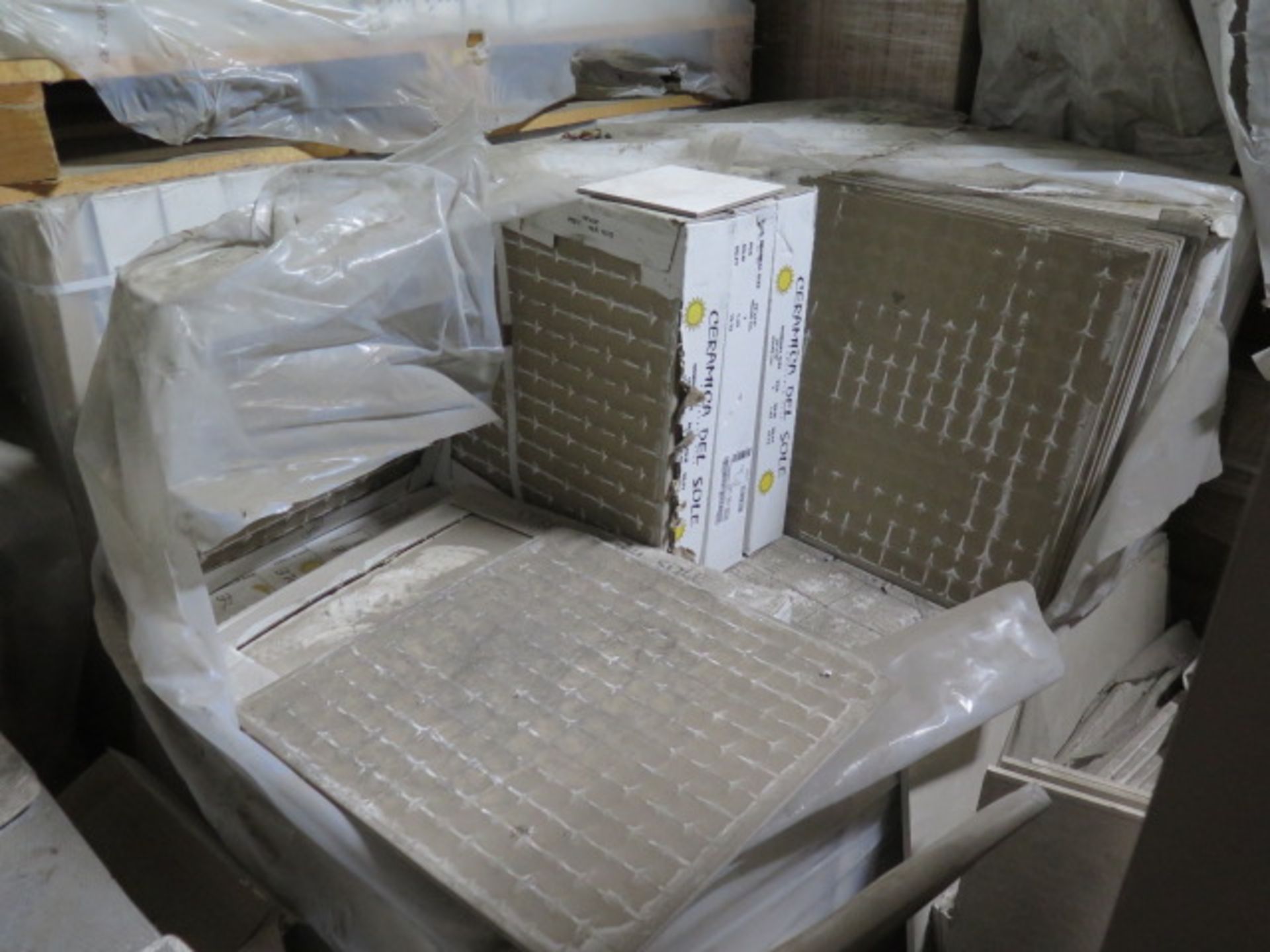 Mixed Lot Cienna Ivory 18" x 18", 13" x 13", 6" x 6" Porcelain Tiles (8 Pallets) (SOLD AS-IS - NO - Image 2 of 10
