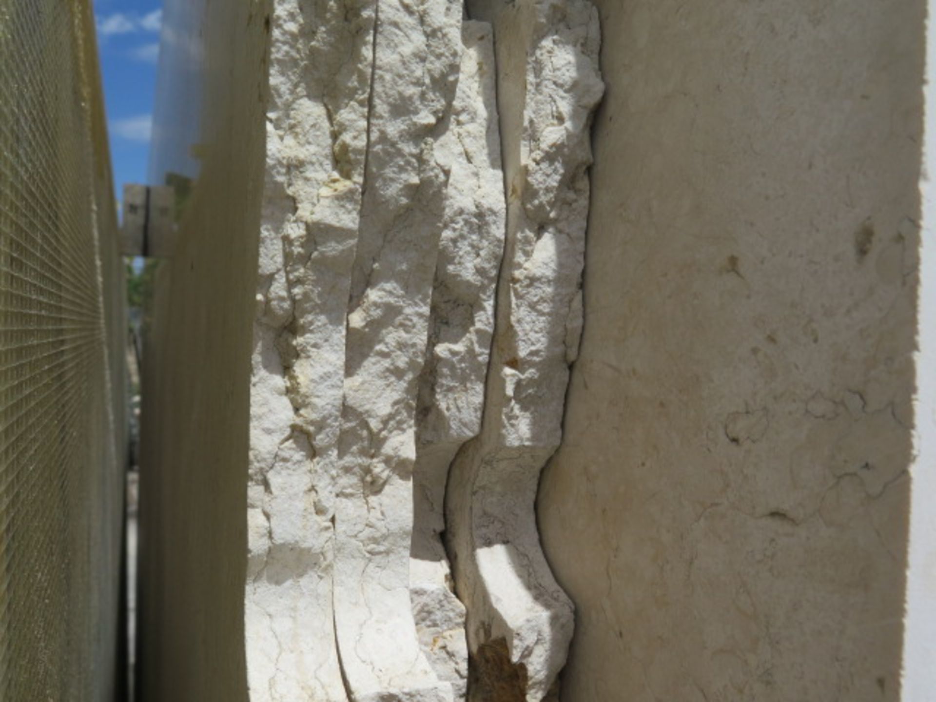 Golden Cream Limestone (5 Slabs) (SOLD AS-IS - NO WARRANTY) - Image 4 of 8