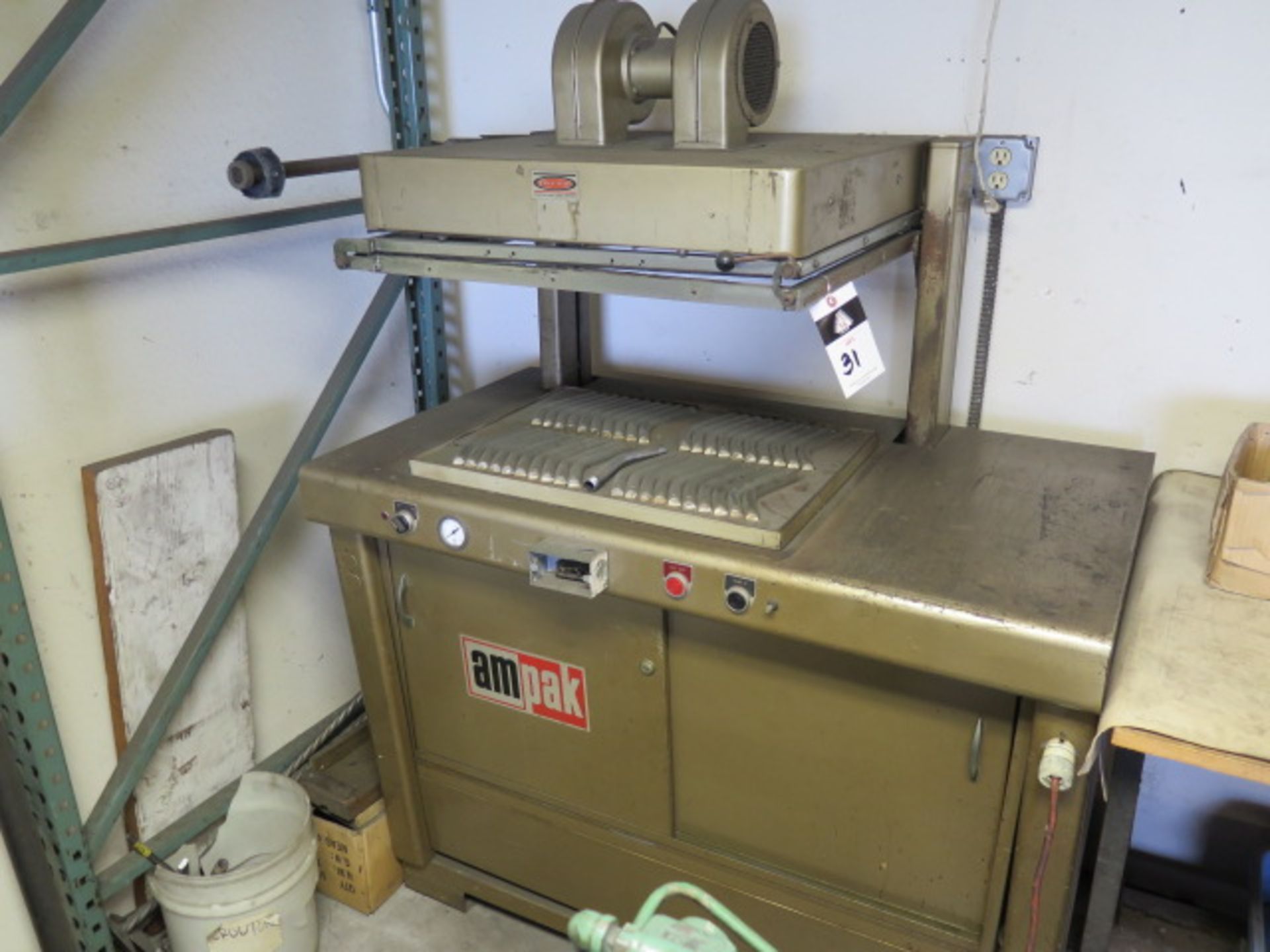 AmPak 18” x 24” Vacuum Sealing Machine (SOLD AS-IS – NO WARRANTY)