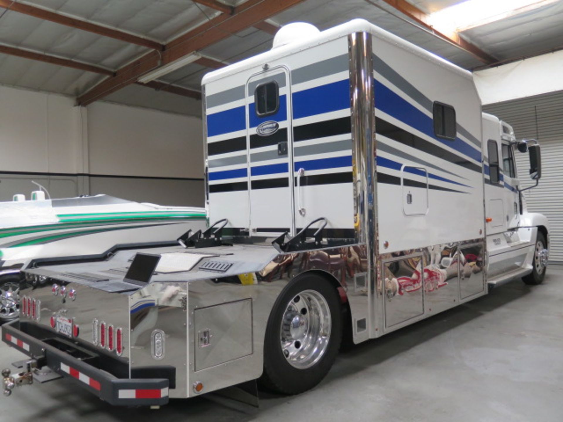 2003 ARI Freightliner / MBZ Toter Home Lisc# 7CHJ902 w/ Series 60 Detroit Diesel Engine, SOLD AS IS - Image 19 of 26