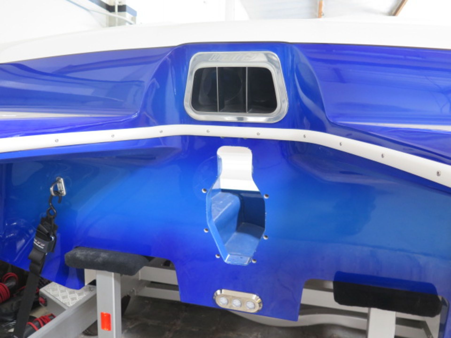 2022 27' Ultra Shadow Balsa Core CAT Hull Built for High Speed,w/Finished Bilge Gel Coat, SOLD AS IS - Image 9 of 21