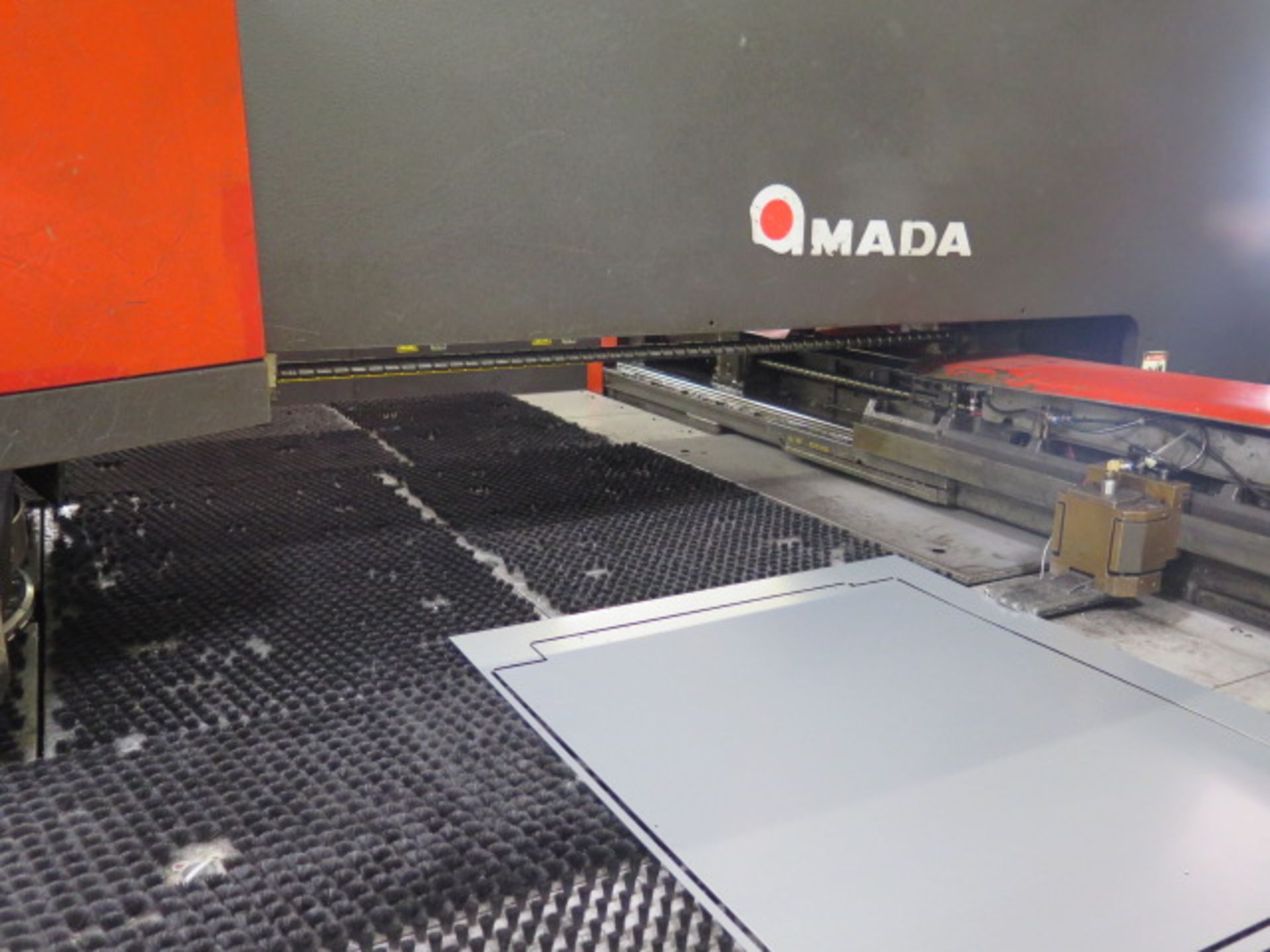 1997 Amada VIPROS 255 20 Ton 31-Station CNC Turret Press s/n AVP55079 w/ Fanuc 18-P Con, SOLD AS IS - Image 6 of 27