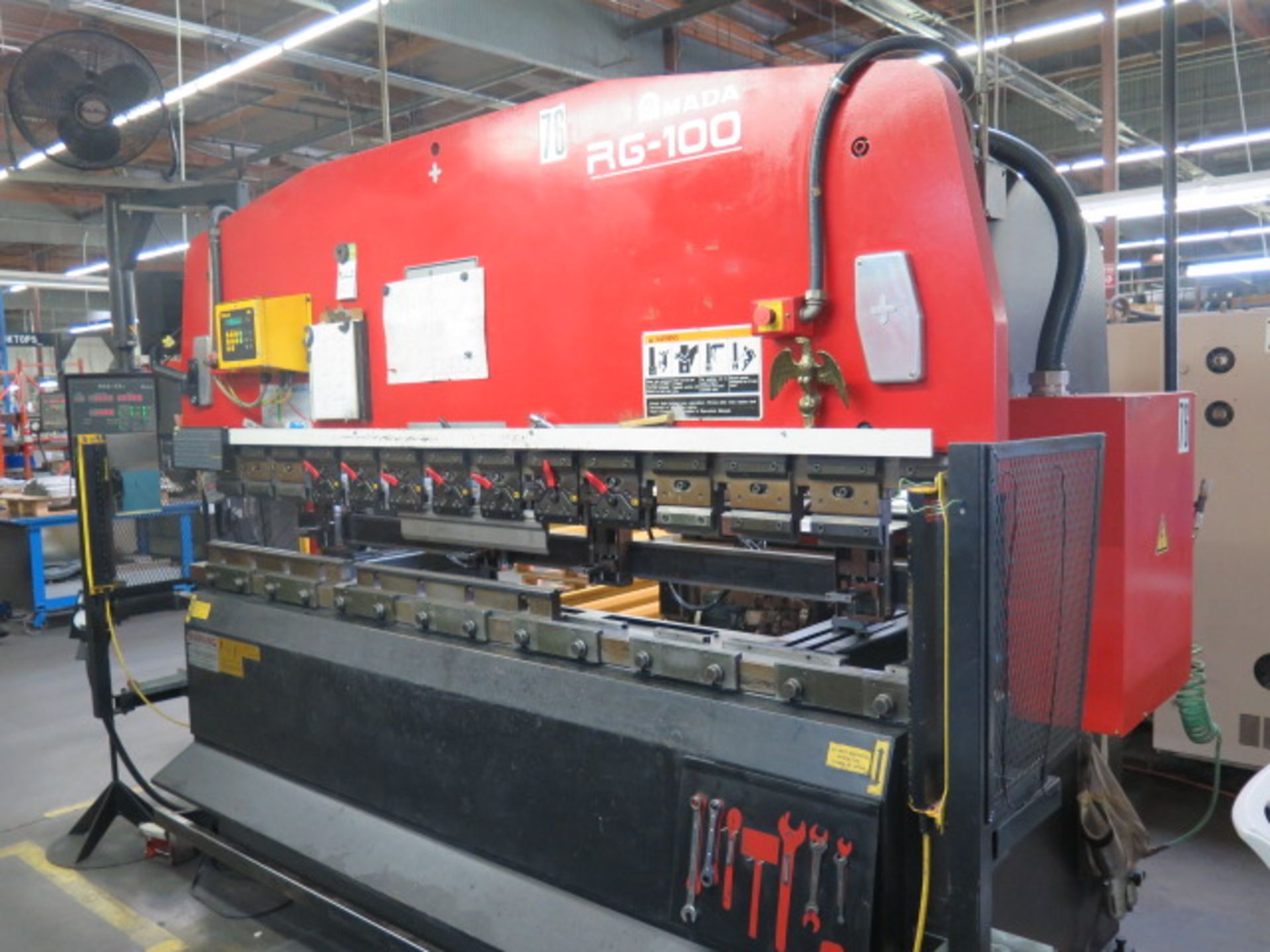 Amada RG-100 100-Ton x 10' CNC Press Brake s/n 105989 w/ Amada NC9-EX II, 118.1" Bed, SOLD AS IS - Image 3 of 17