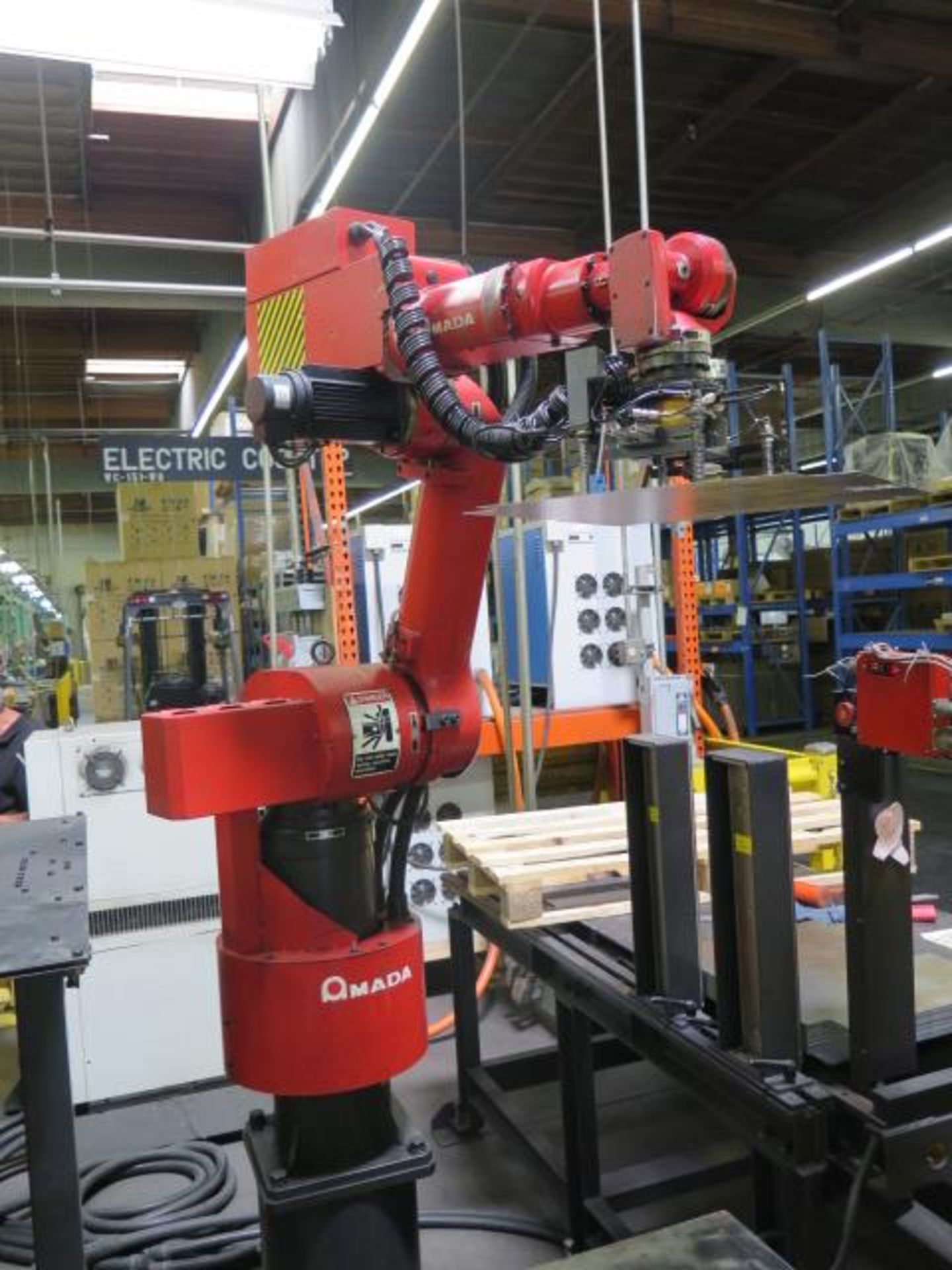 2000 Amada ASTRO-100 mdl.FcxB III-1253 125 Ton x 10' CNC Robotic Bending Cell, SOLD AS IS - Image 31 of 46