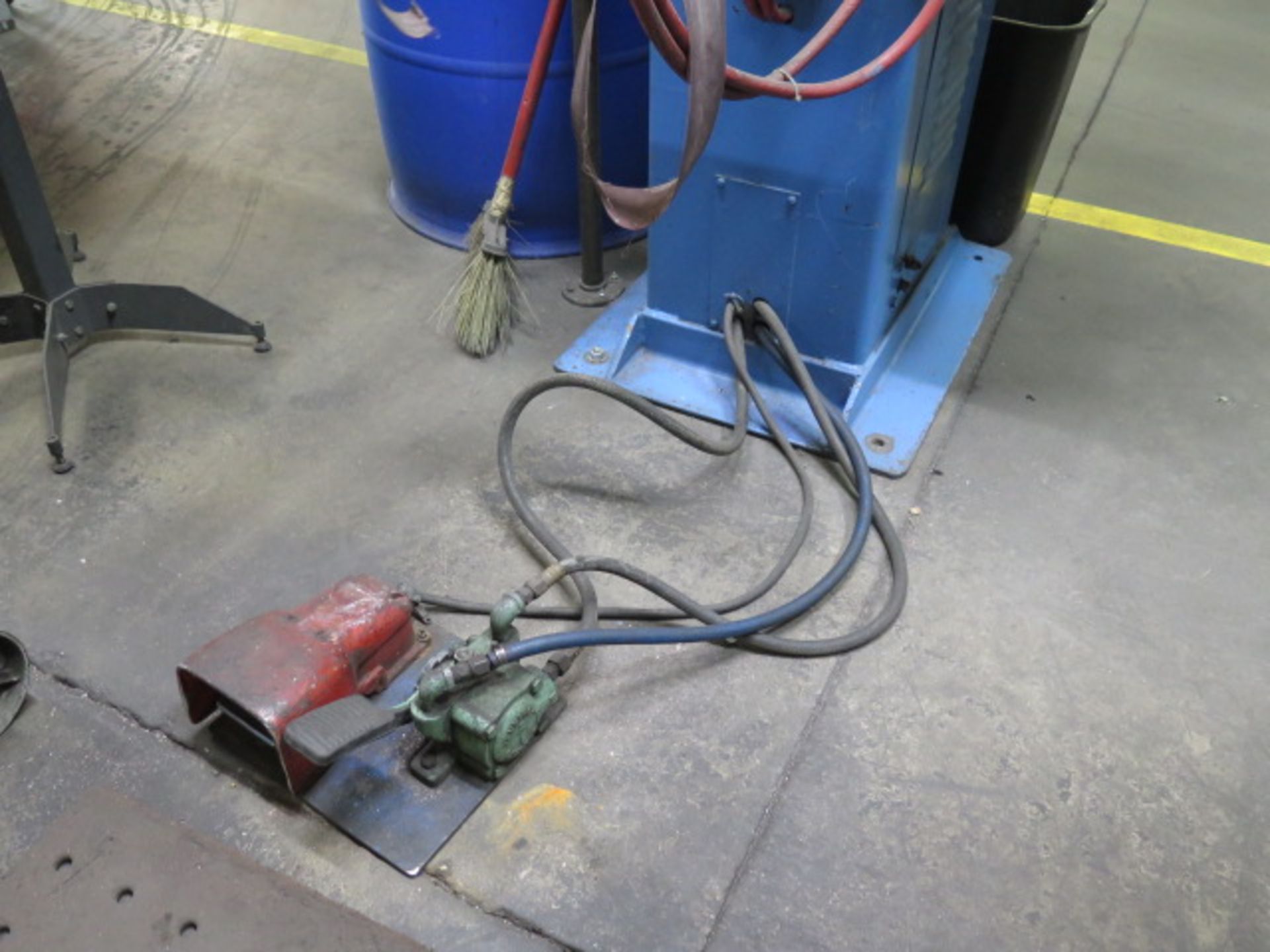 Acme Type 2-24-30 30kVA Spot Welder s/n 12816 w/ iii Resistance Welding Controls (SOLD AS-IS - NO WA - Image 3 of 9