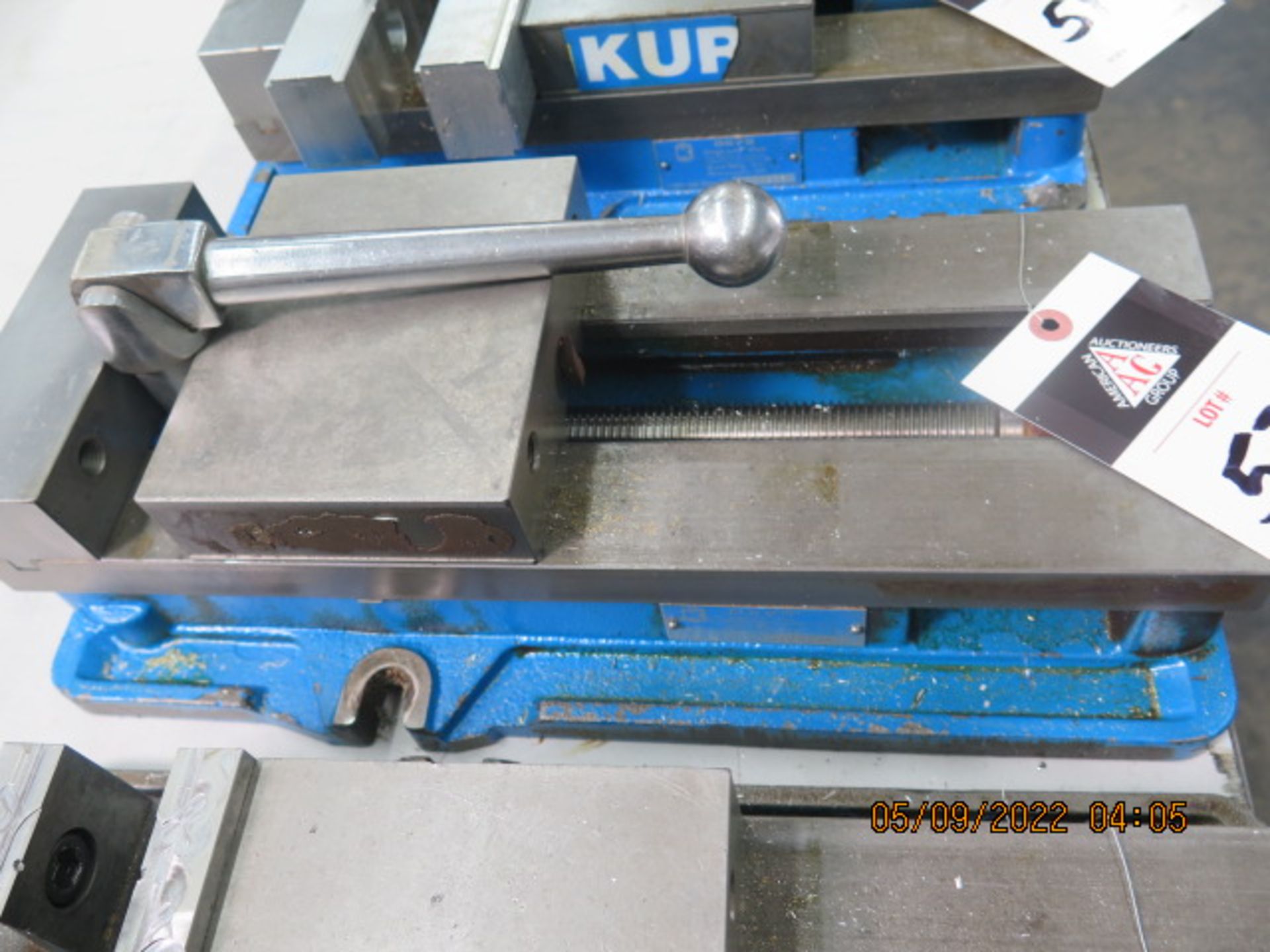 Kurt D688 6" Angle-Lock Vise (SOLD AS-IS - NO WARRANTY) - Image 2 of 3