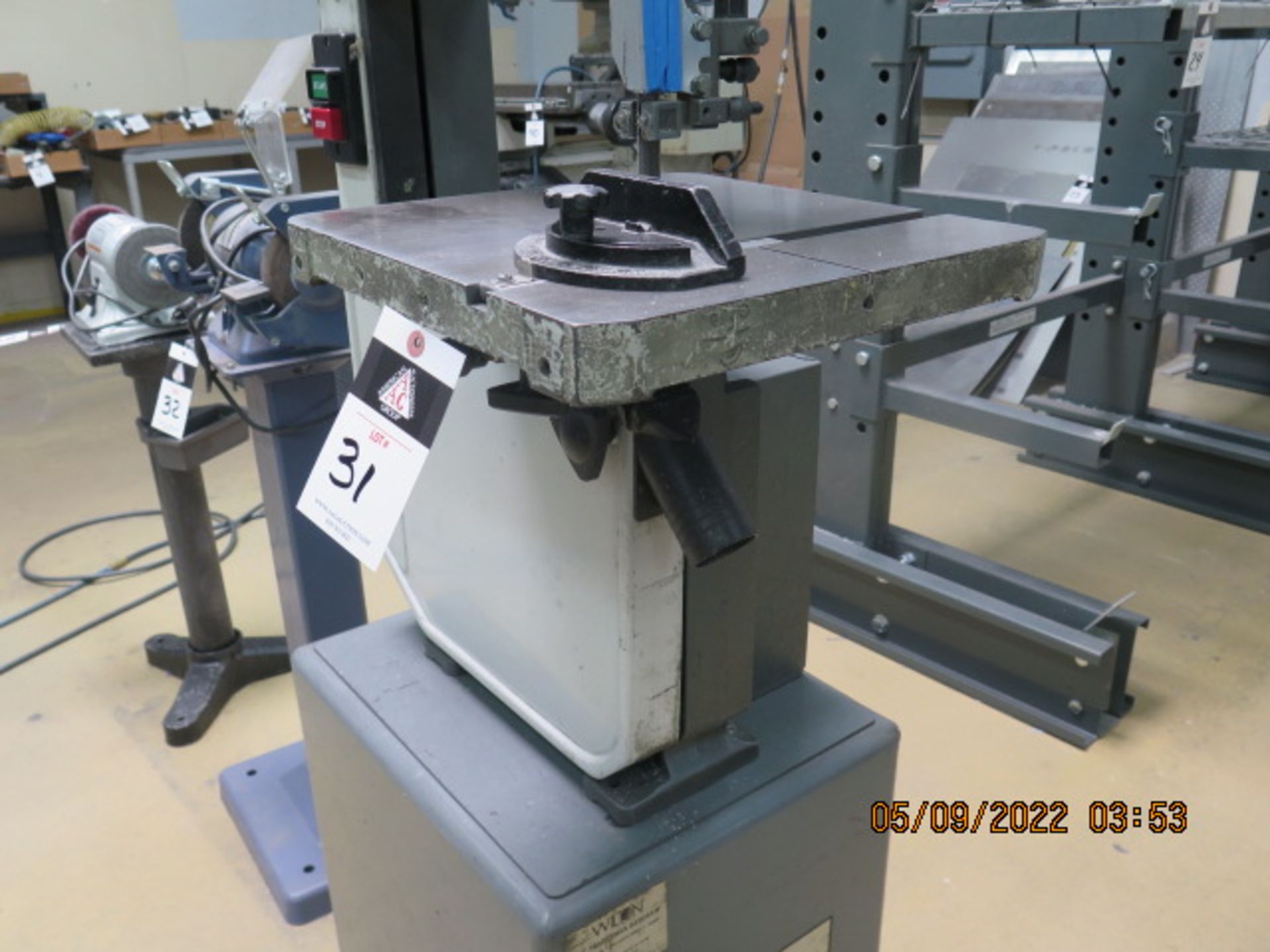 Wilton 14” “Tradesman” Vertical Band Saw w/ 14” x 14” Table (SOLD AS-IS - NO WARRANTY) - Image 4 of 7