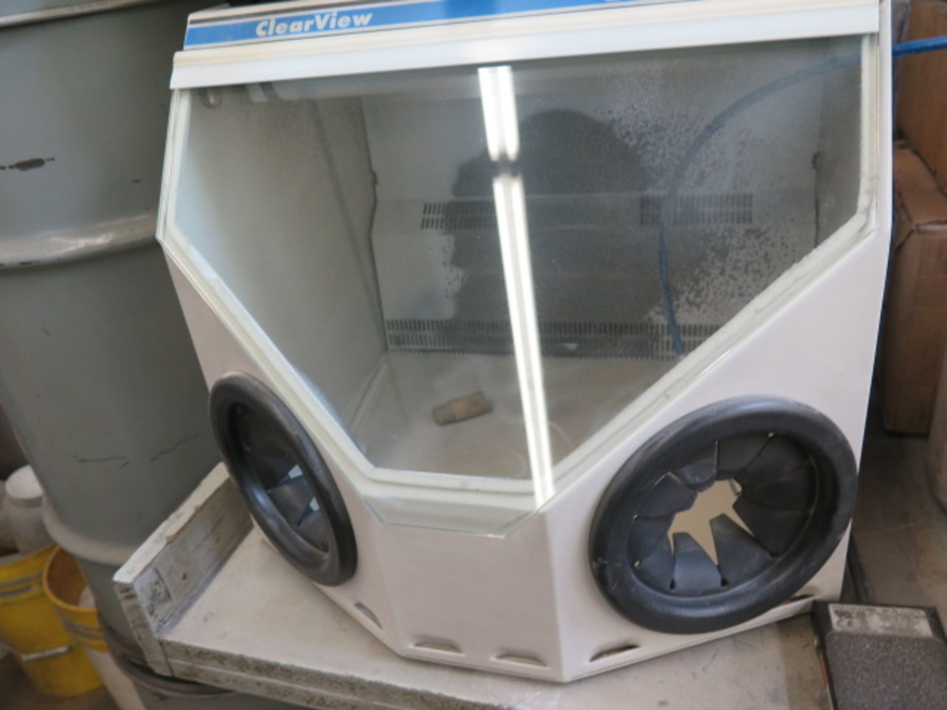 Comco Micro Blaster Micro-Dry Blast Cabinet w/ Acces (SOLD AS-IS - NO WARRANTY) - Image 5 of 10