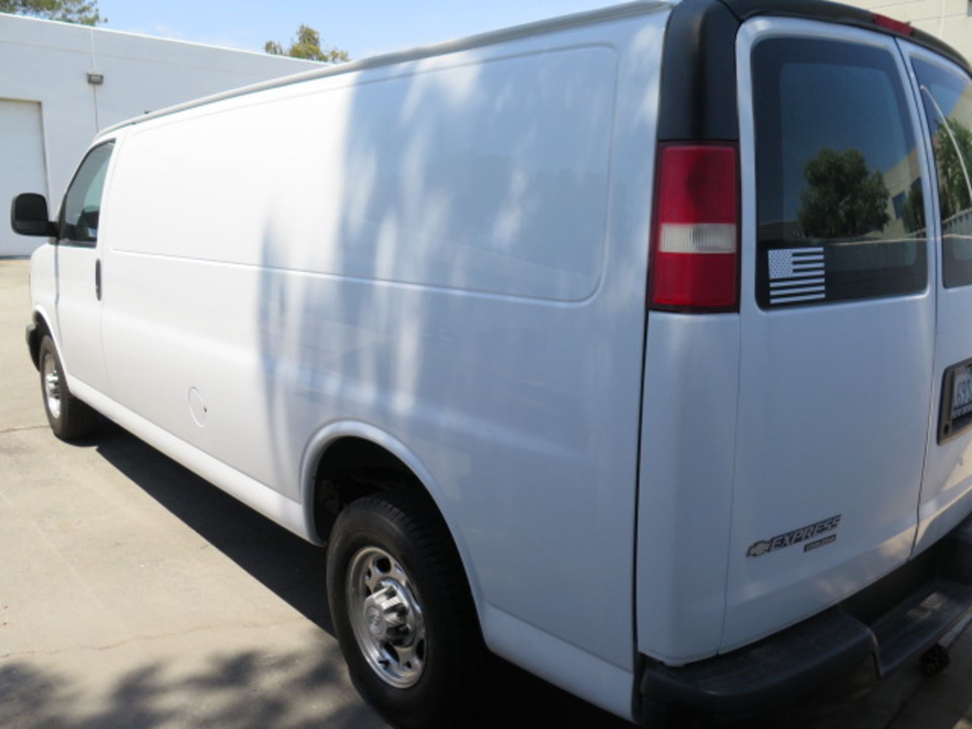 2014 Chevrolet Express Cargo Van Lisc# 09169S1 w/ Vortec V8 Gas Engine, Automatic Trans, SOLD AS IS - Image 6 of 23