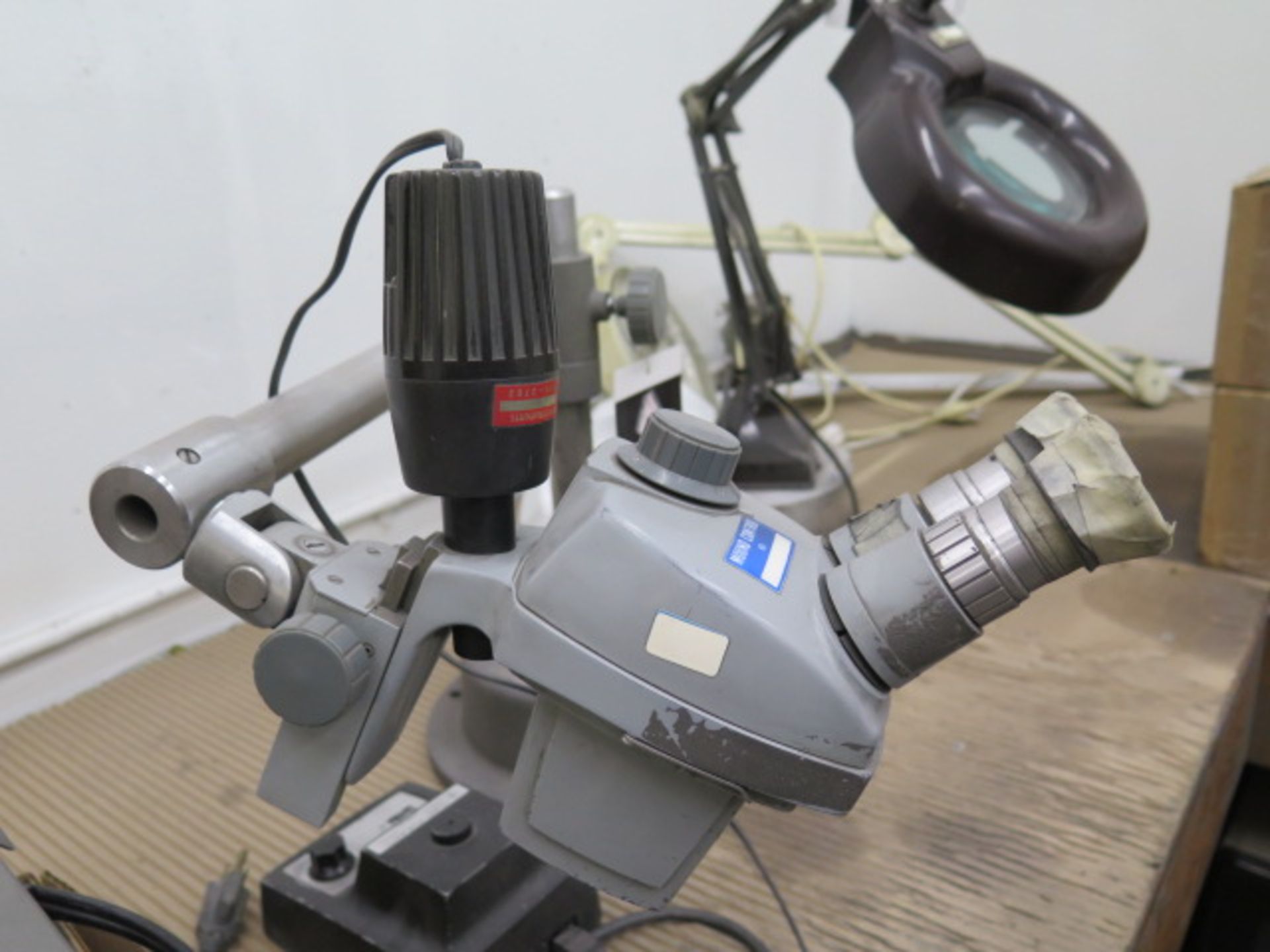 Stereo Microscope w/ Light Source (SOLD AS-IS - NO WARRANTY) - Image 3 of 6