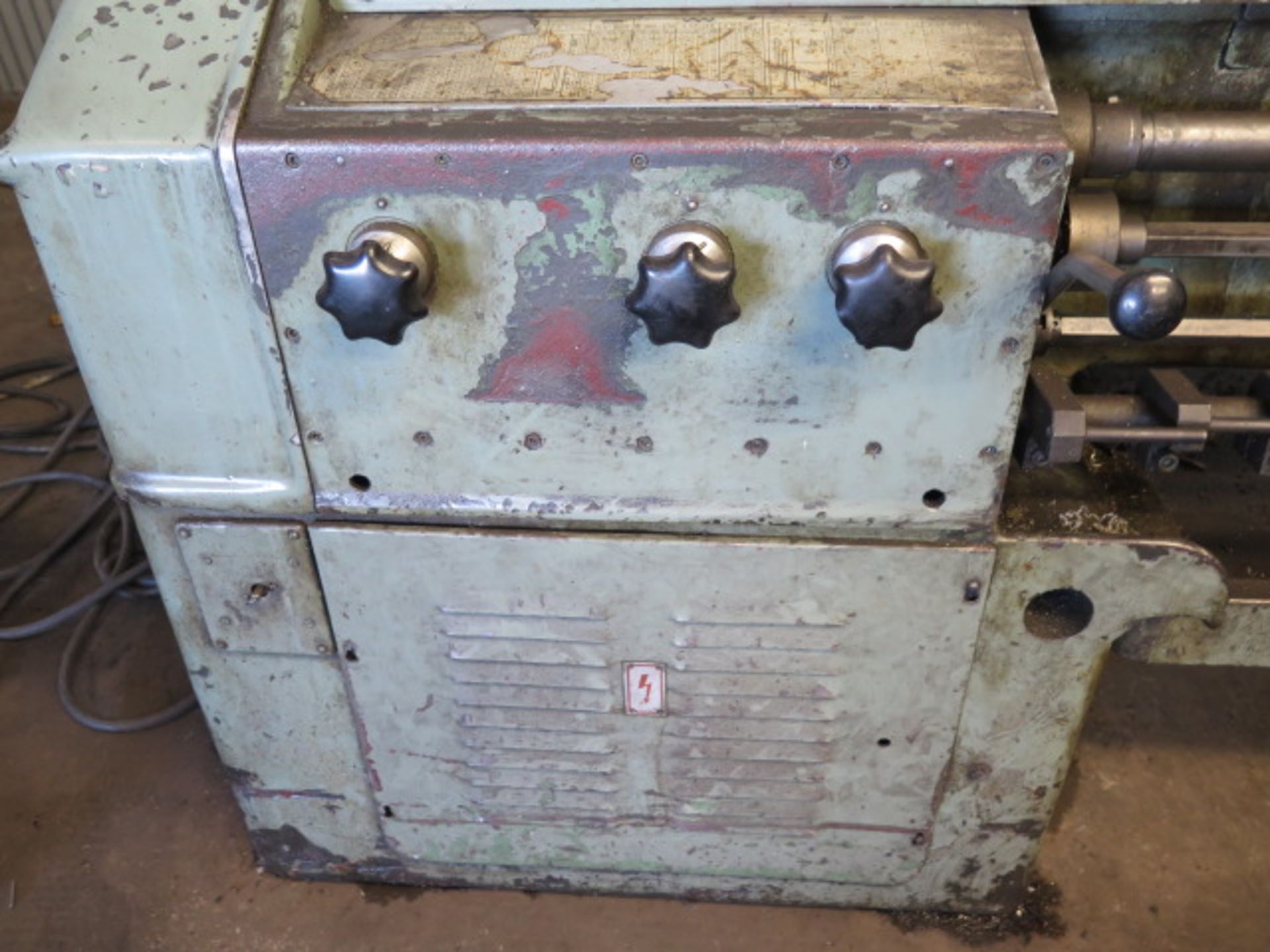 Lyon C10MB 22” x 64” Geared Head Gap Lathe s/n 10206 w/ 16-2000 RPM, 2 7/8” Spindle Bore, SOLD AS IS - Image 5 of 13