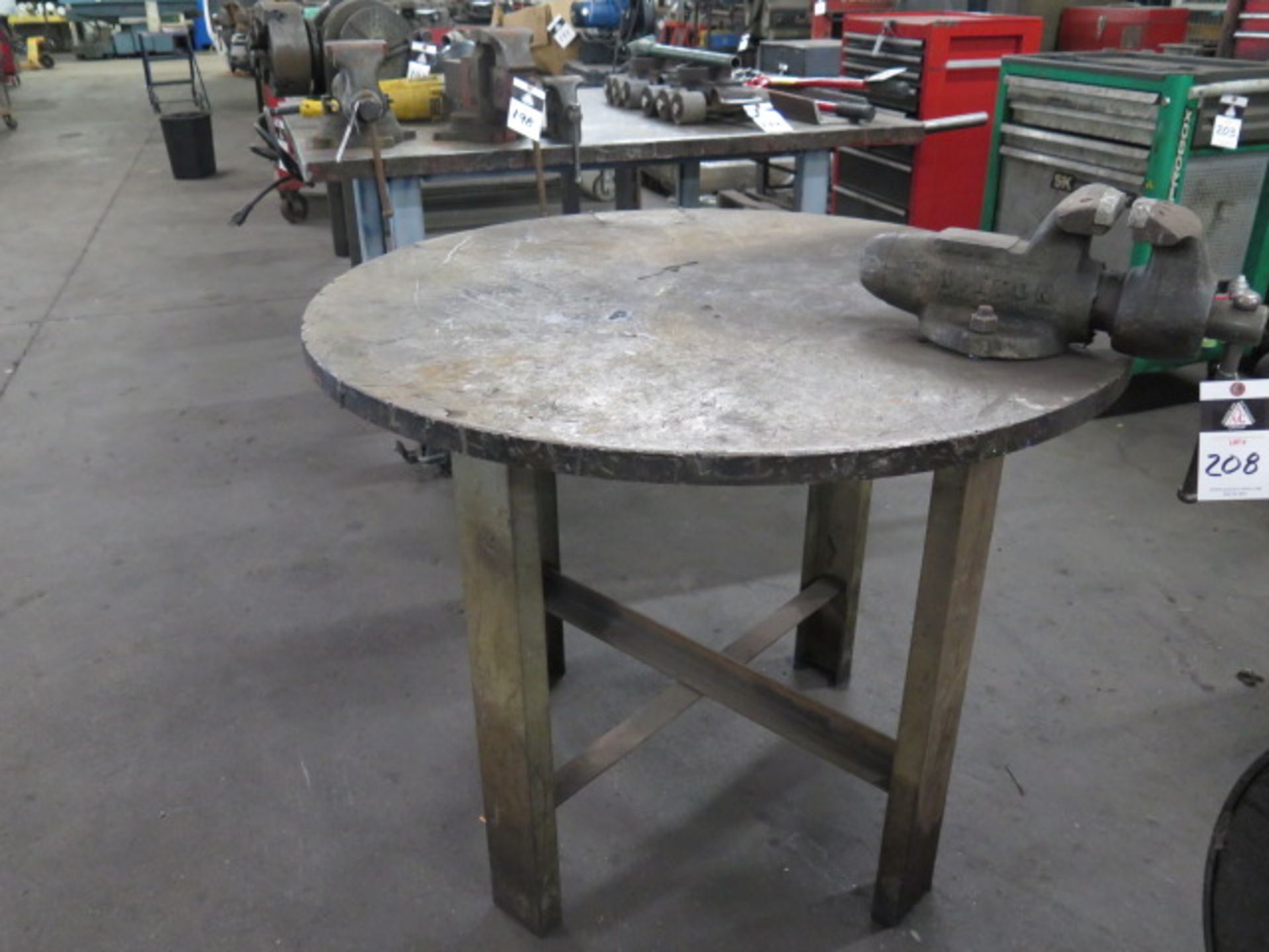 Wilton 4" Bench Vise w/ 41" Diameter x 1 1/4" Steel Table (SOLD AS-IS - NO WARRANTY)