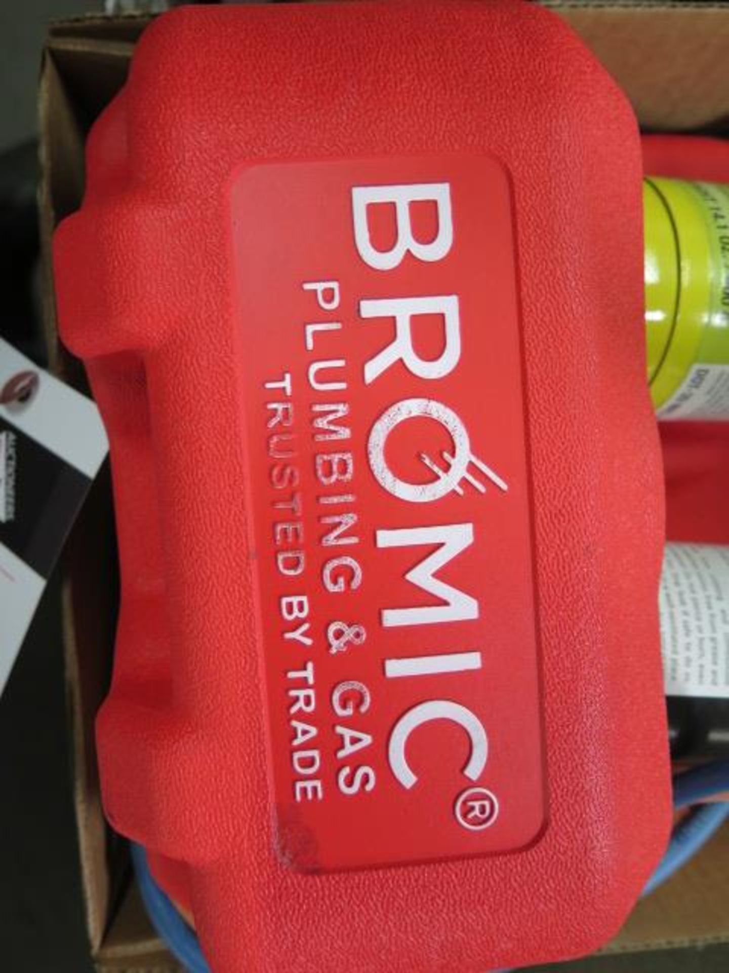 Bromic Torch Setw/ Acces (SOLD AS-IS - NO WARRANTY) - Image 5 of 5