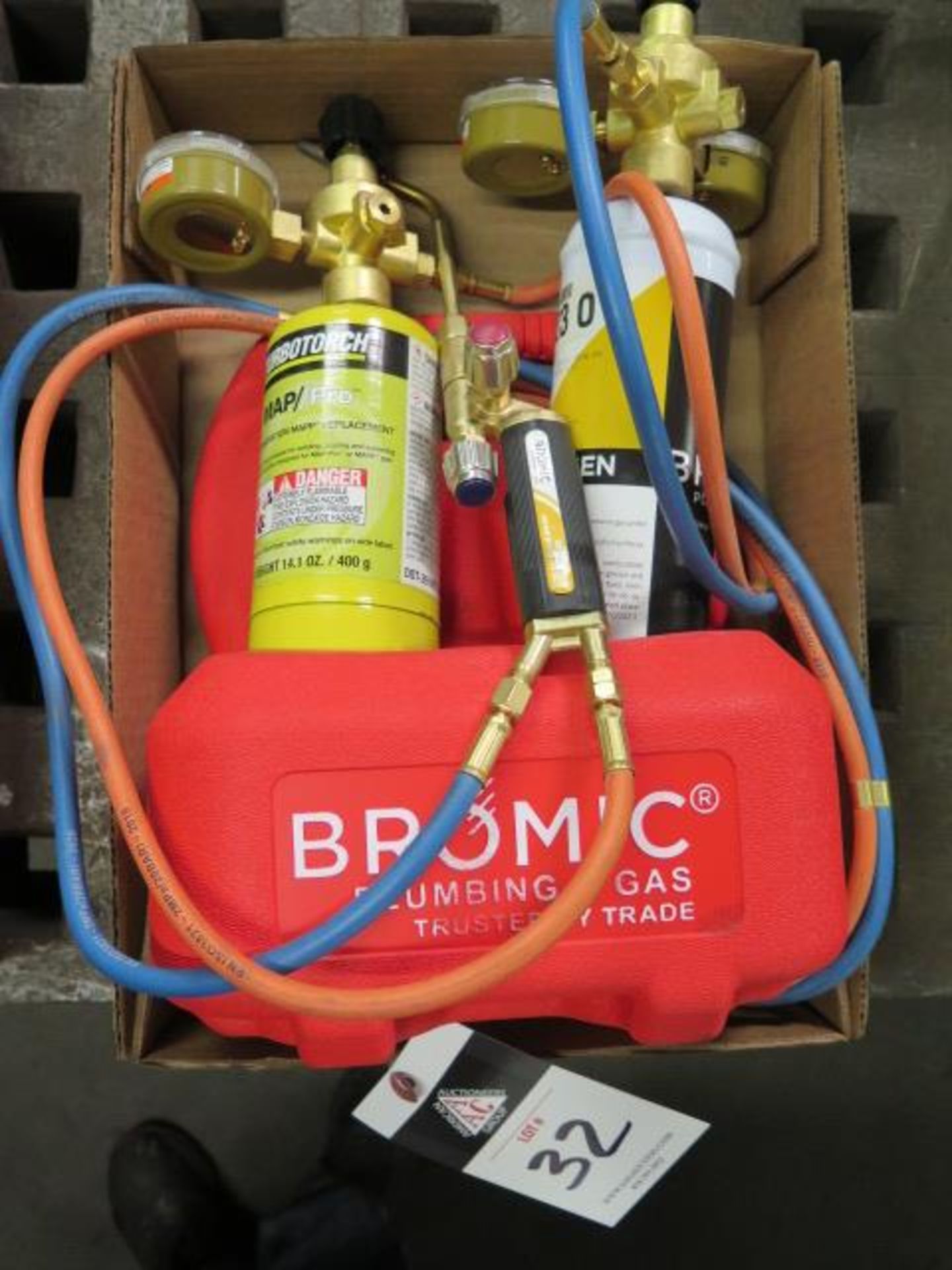 Bromic Torch Setw/ Acces (SOLD AS-IS - NO WARRANTY) - Image 2 of 5
