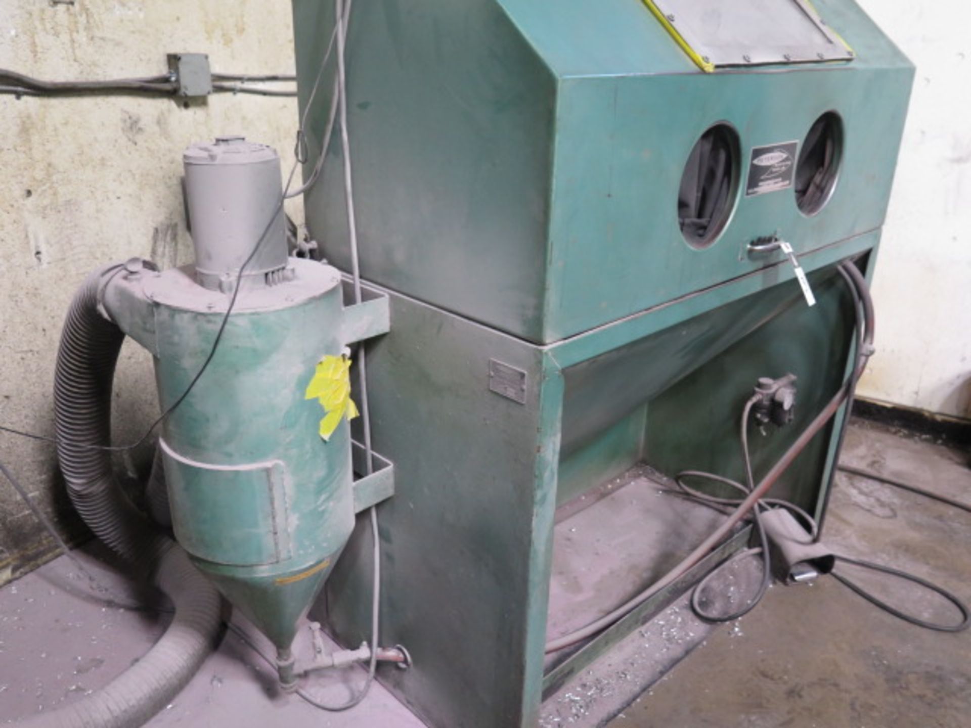 Peterson Dry Blast Cabinet w/ Dust Collector (SOLD AS-IS - NO WARRANTY) - Image 4 of 7