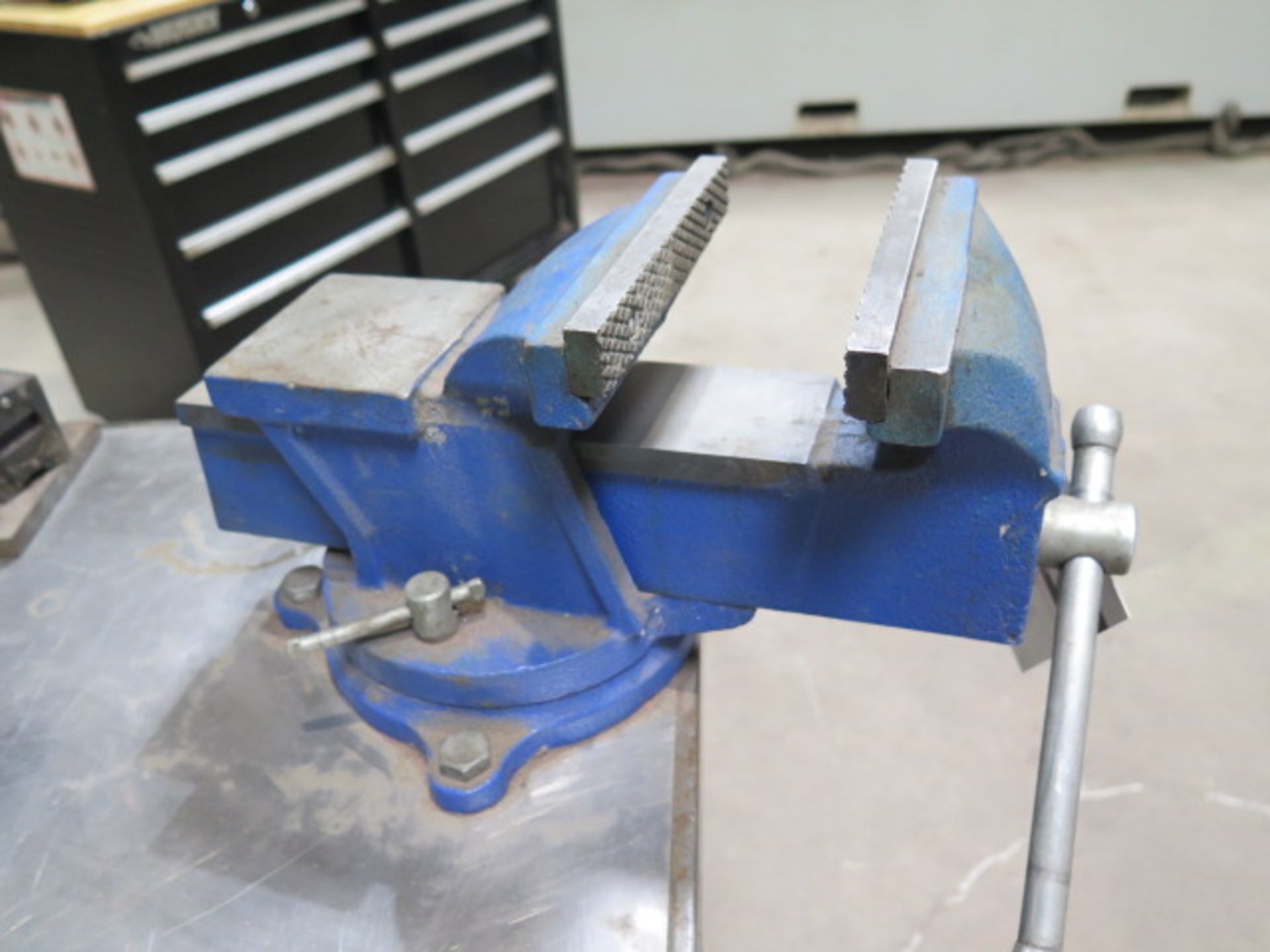 Bench Vise w/ Work Bench (SOLD AS-IS - NO WARRANTY) - Image 4 of 4