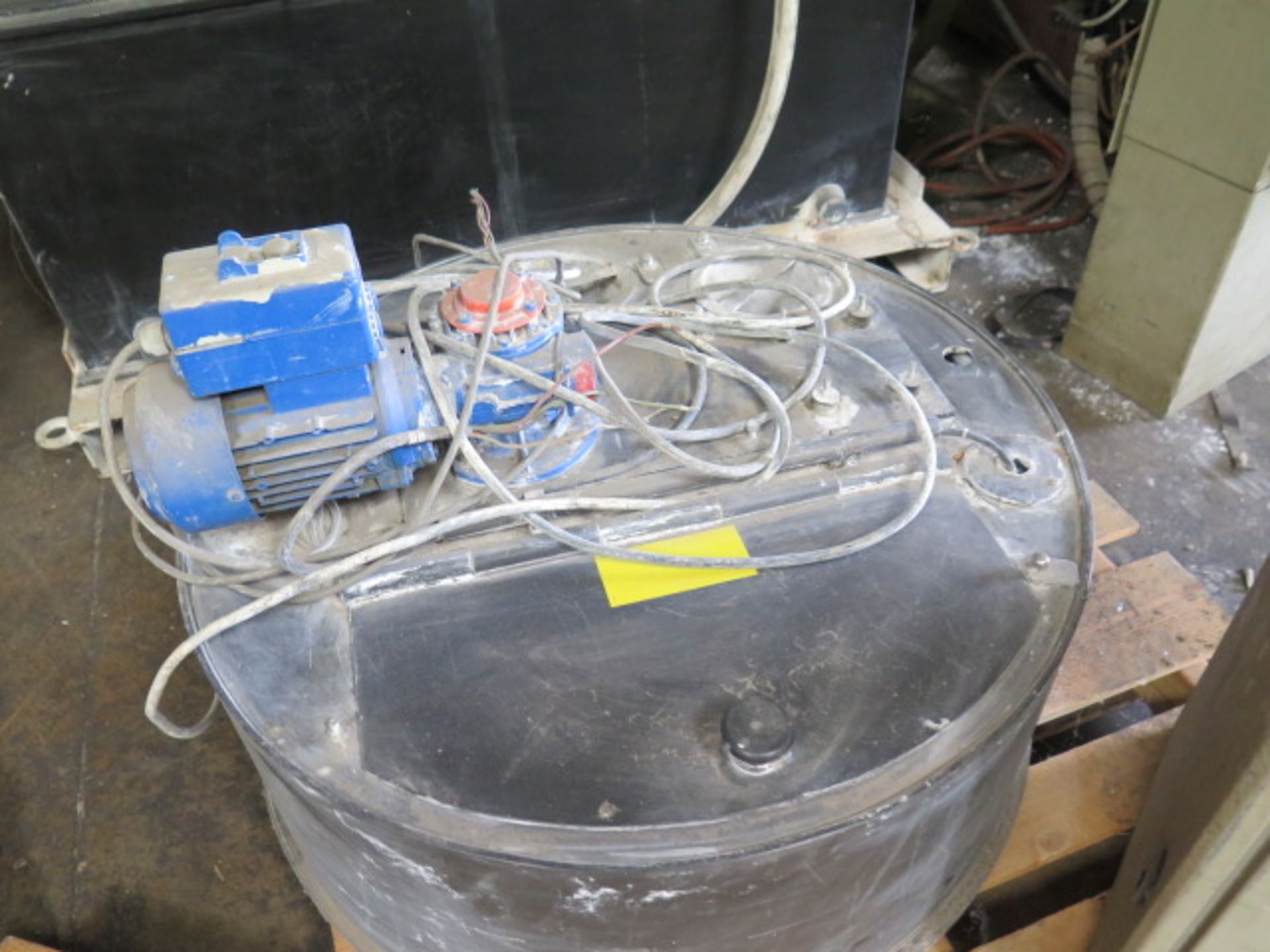 Almco V-17 DTC Media Tumbler s/n 050106 w/ Almco Controls, Slurry Dispenser, SOLD AS IS - Image 5 of 15