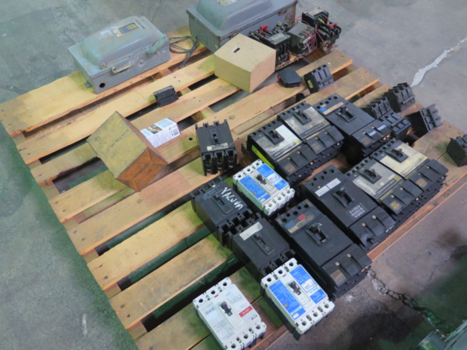 Junction Boxes and Circuit Breakers (SOLD AS-IS - NO WARRANTY) - Image 7 of 13