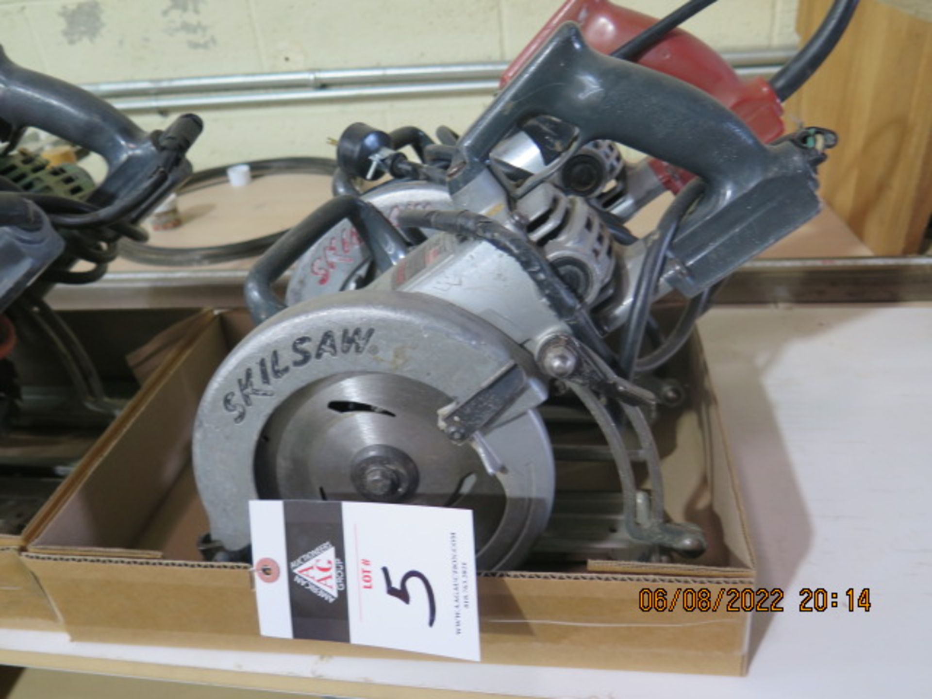 Skilsaw Circular Saws (2) (SOLD AS-IS - NO WARRANTY)