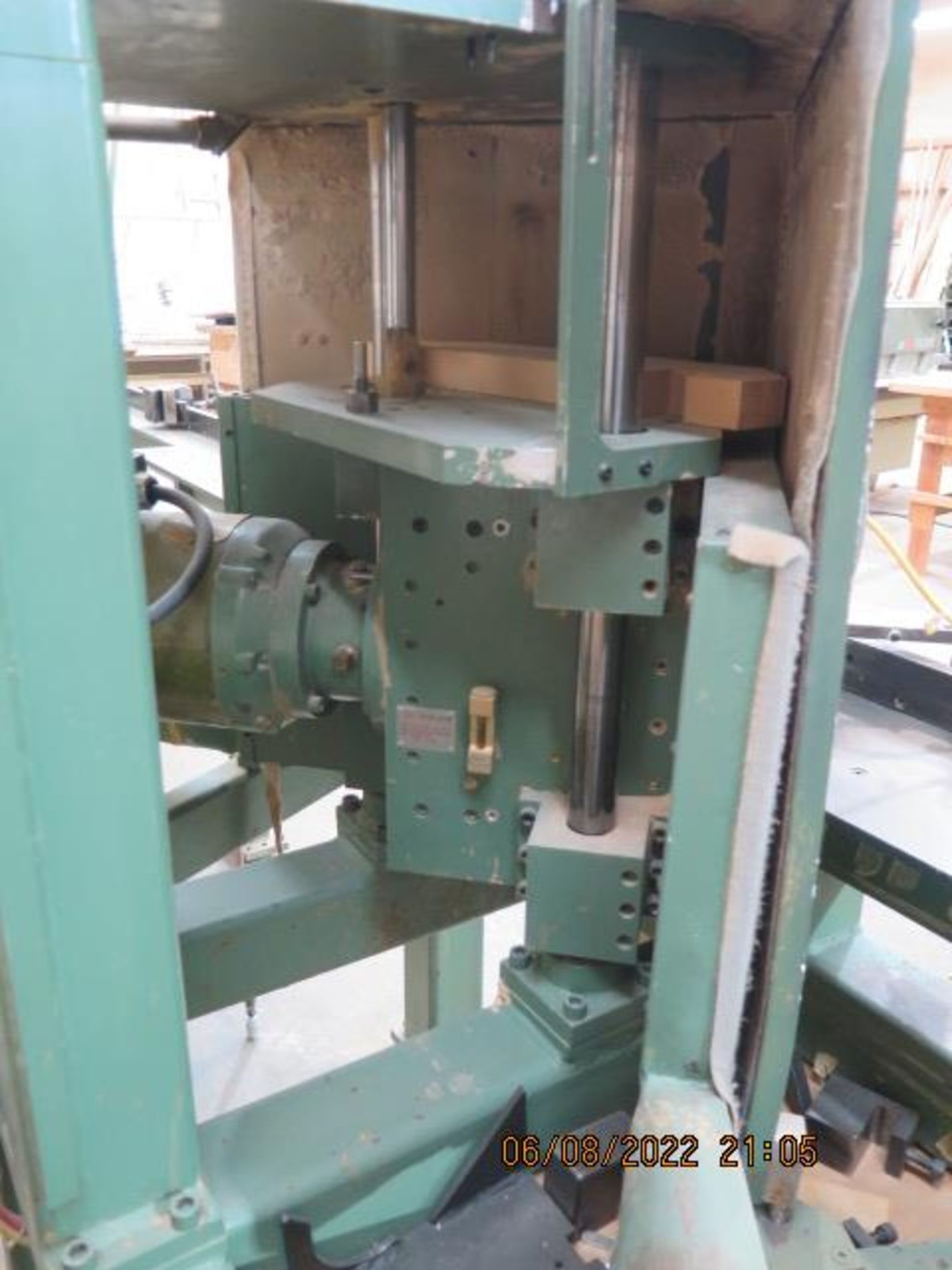 Cimmco DM100 Miter-Cut Saw s/n 8001 w/ Pneumatic Clamping and Feed, Fence System, SOLD AS IS - Image 6 of 10