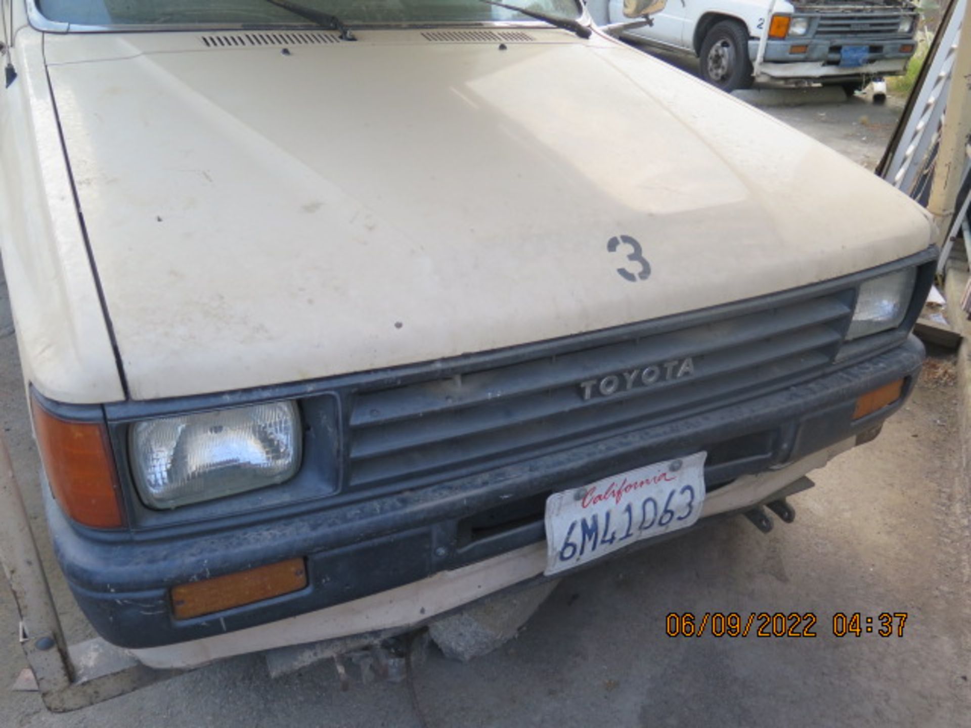 1988 Toyota 9' Stake Bed Truck Lisc# 6M41063 w/ Gas Engine, 5-Speed Manual Trans, SOLD AS IS - Image 5 of 17