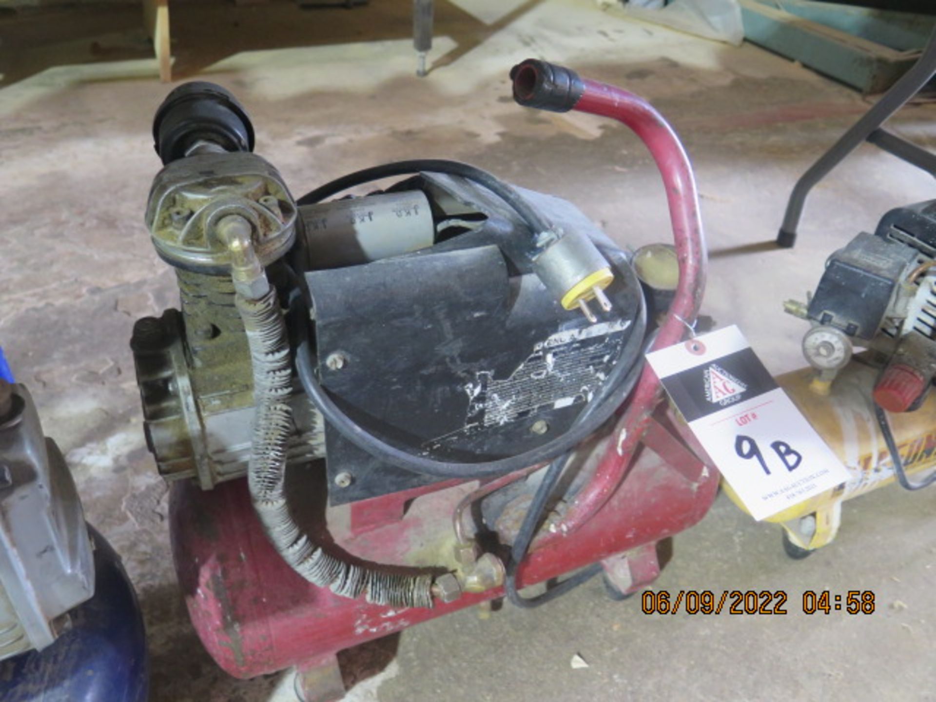 Portable Air Compressor (SOLD AS-IS - NO WARRANTY) - Image 2 of 3