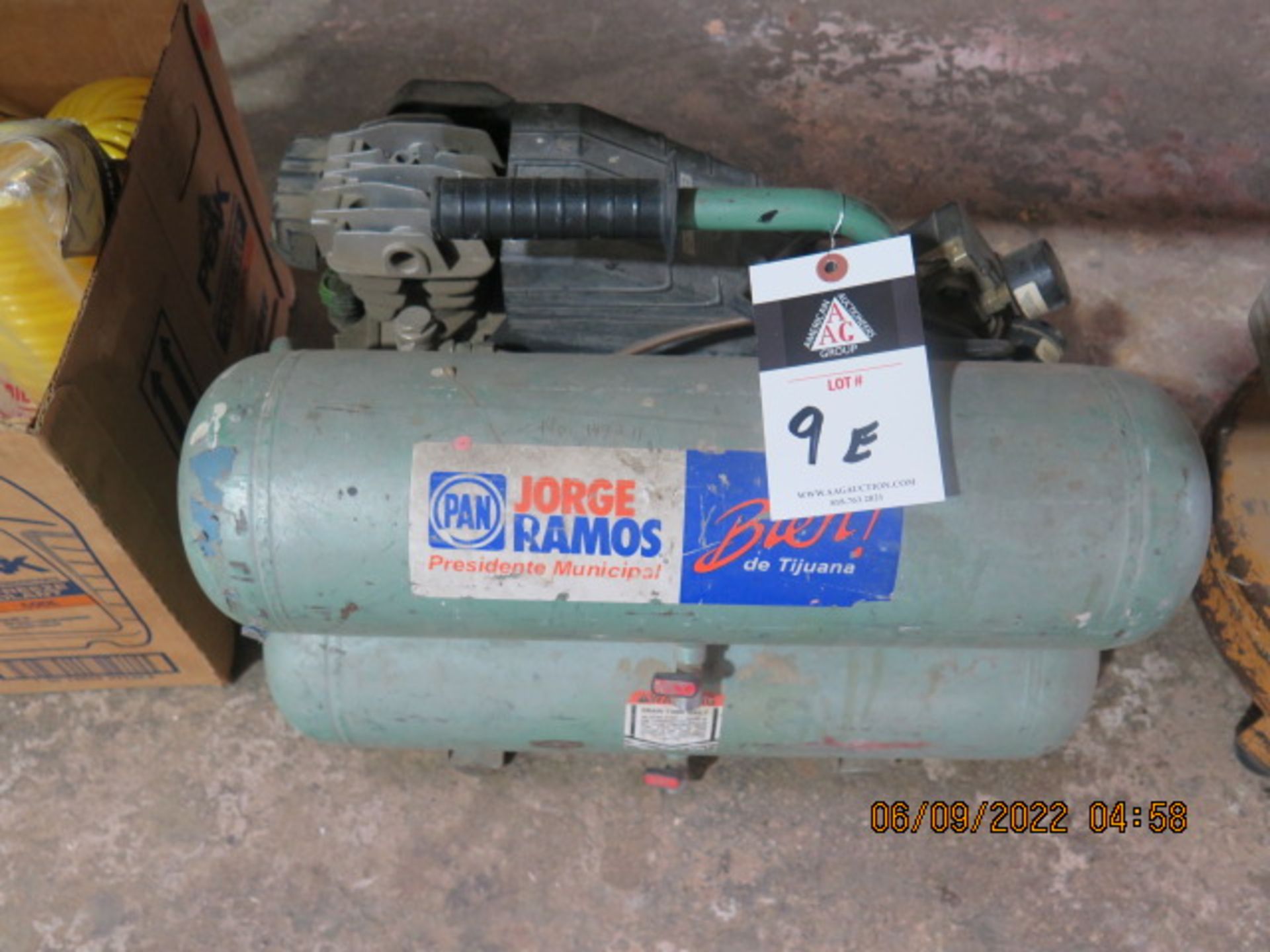 Portable Air Compressor (SOLD AS-IS - NO WARRANTY)