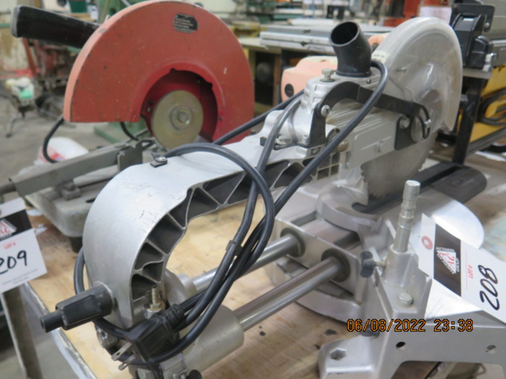 Chicago Electric Sliding Arm Compound Miter Saw (SOLD AS-IS - NO WARRANTY) - Image 4 of 5