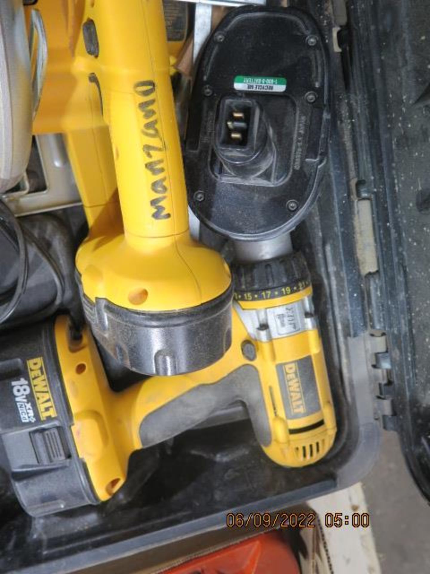 DeWalt Circular Saw and Drill Set w/ Charger (SOLD AS-IS - NO WARRANTY) - Image 3 of 5