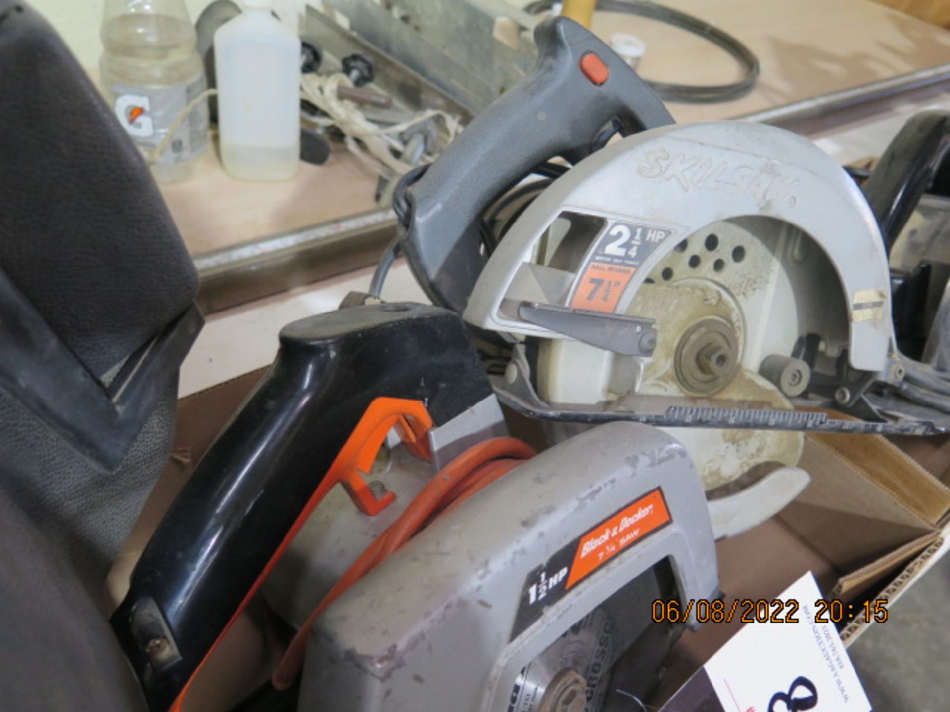 Skilsaw and Black & Decker Circular Saws (2) (SOLD AS-IS - NO WARRANTY) - Image 3 of 4